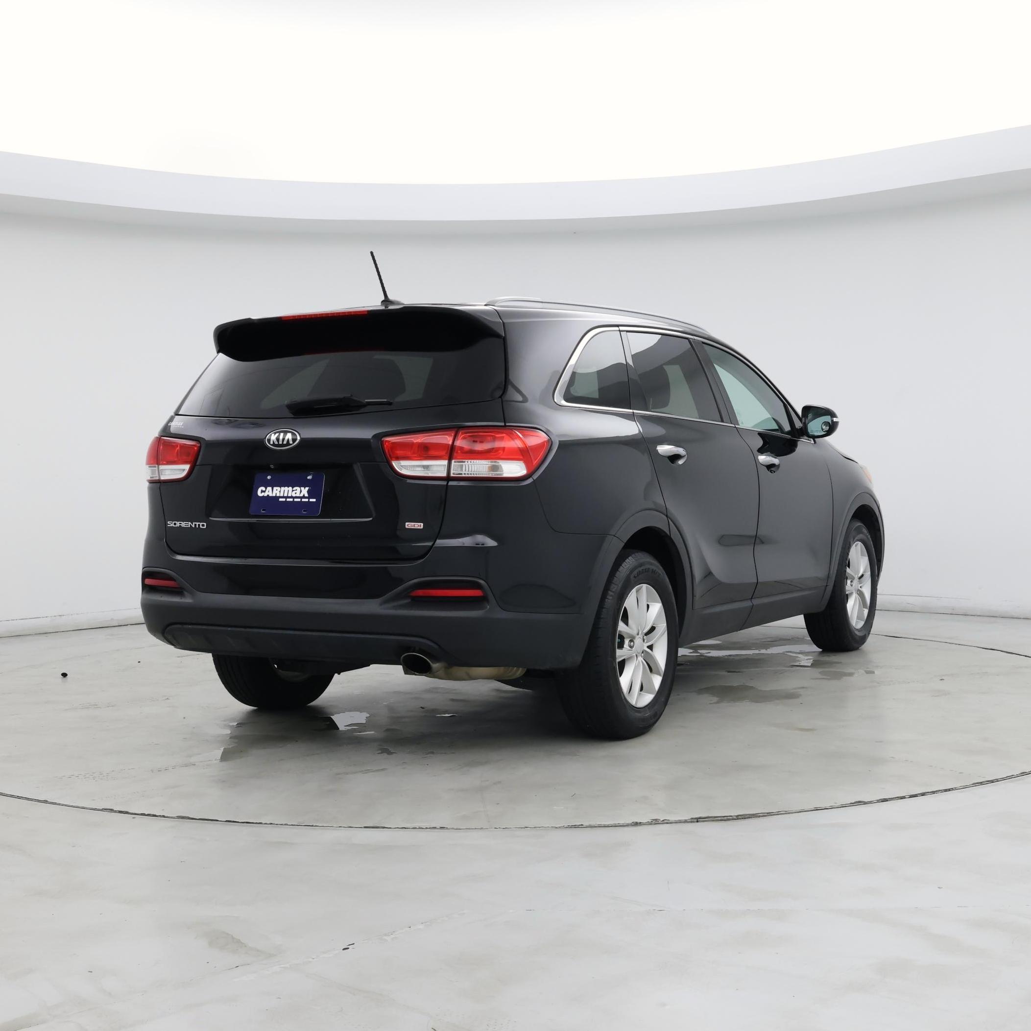 Thumbnail: 2017 Kia Sorento - 8