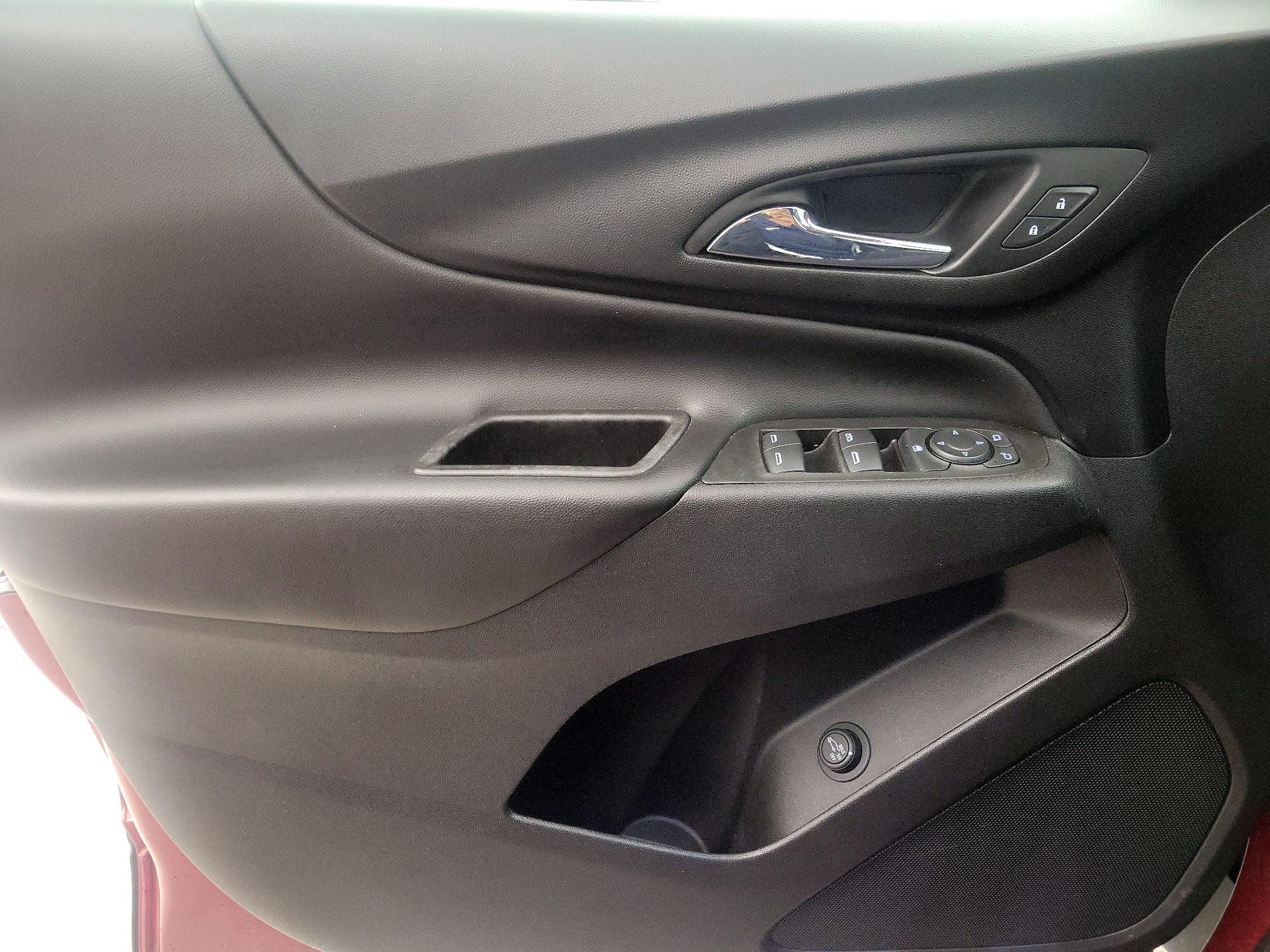 Thumbnail: 2021 Chevrolet Equinox - 12
