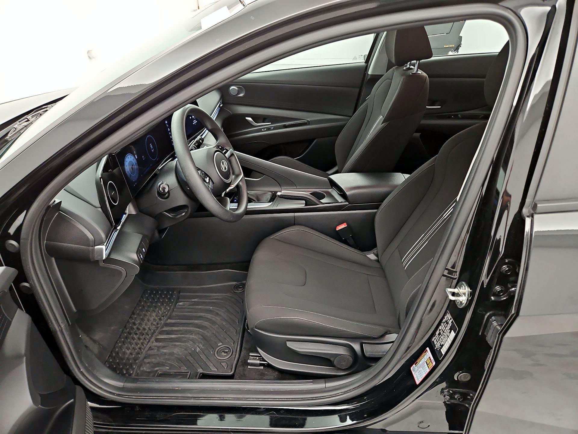 Thumbnail: 2024 Hyundai Elantra - 11