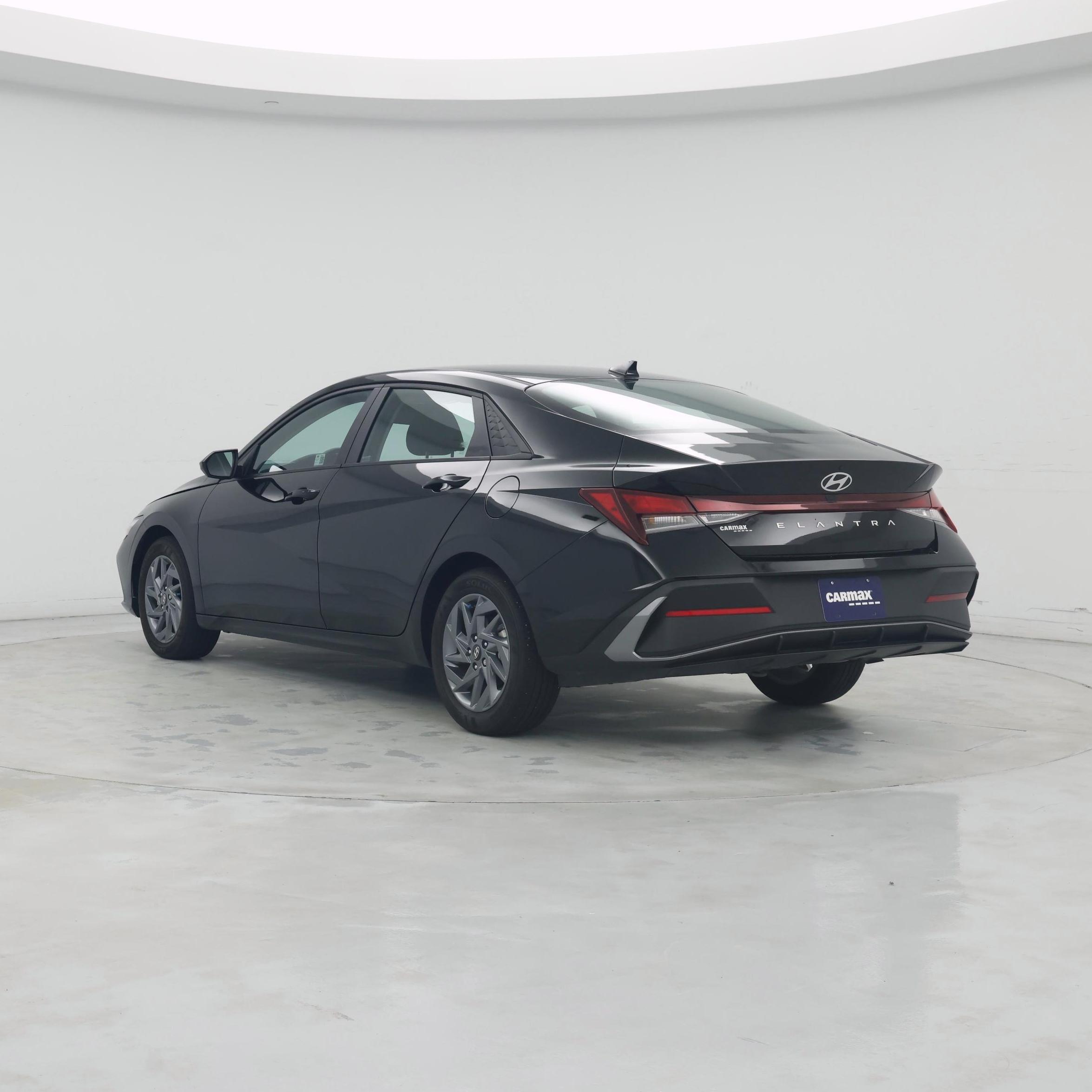 Thumbnail: 2024 Hyundai Elantra - 2