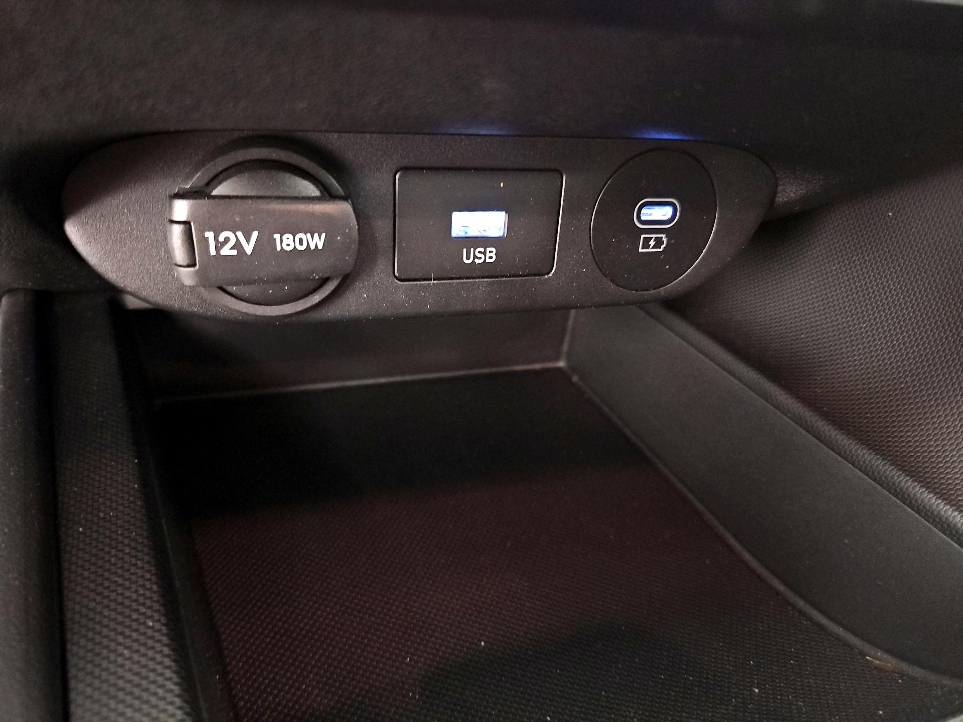 Thumbnail: 2024 Hyundai Elantra - 19