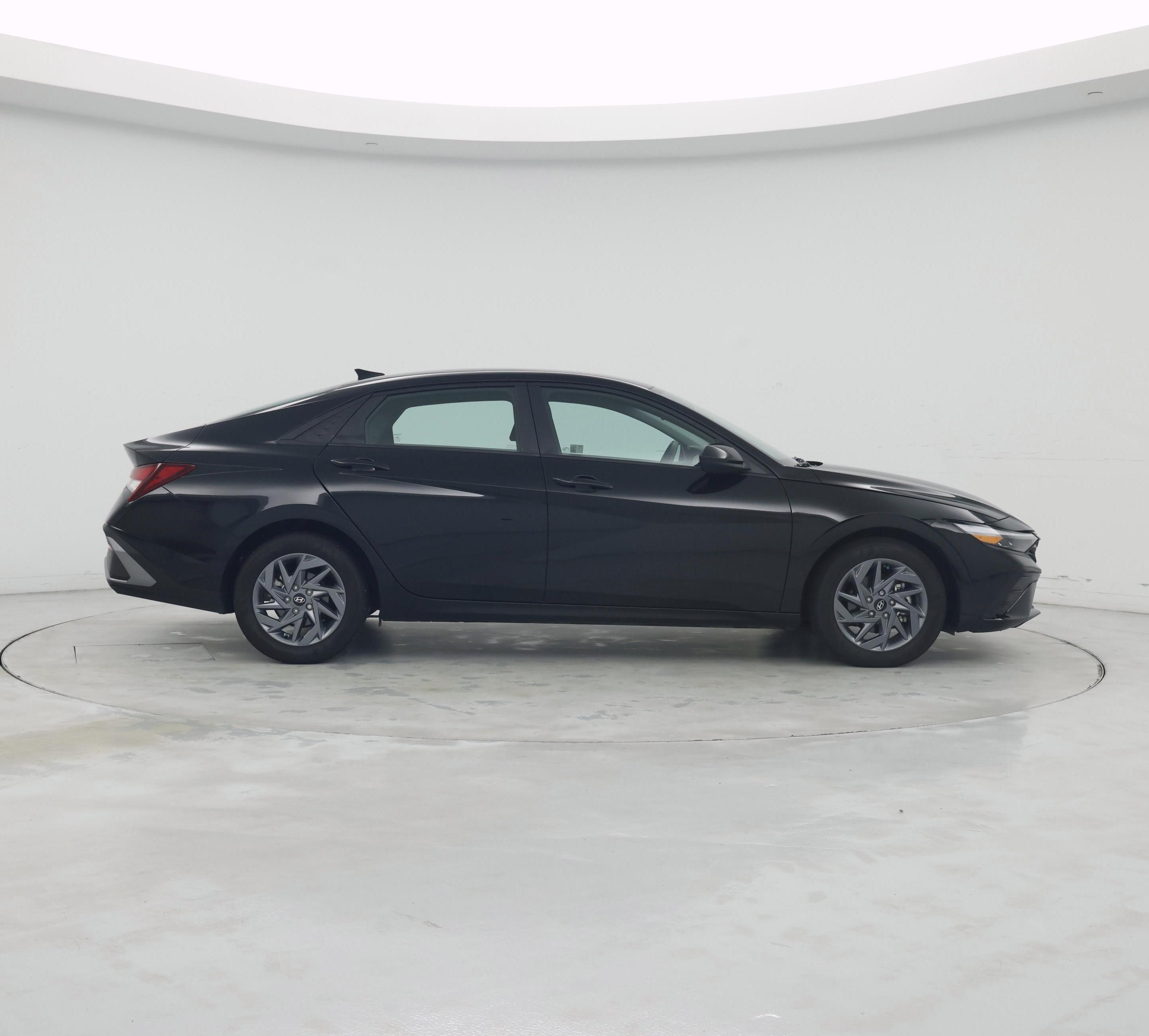 Thumbnail: 2024 Hyundai Elantra - 7