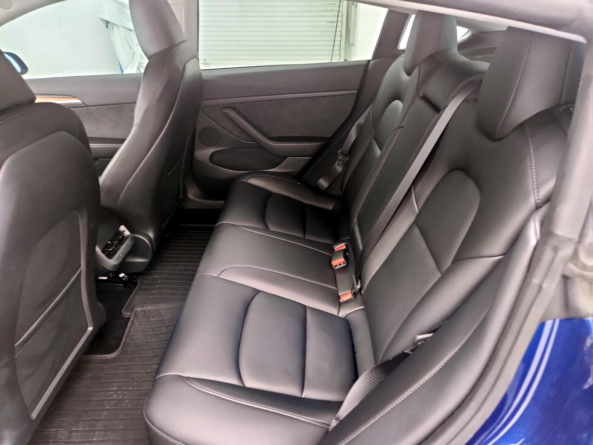 Thumbnail: 2023 Tesla Model 3 - 20