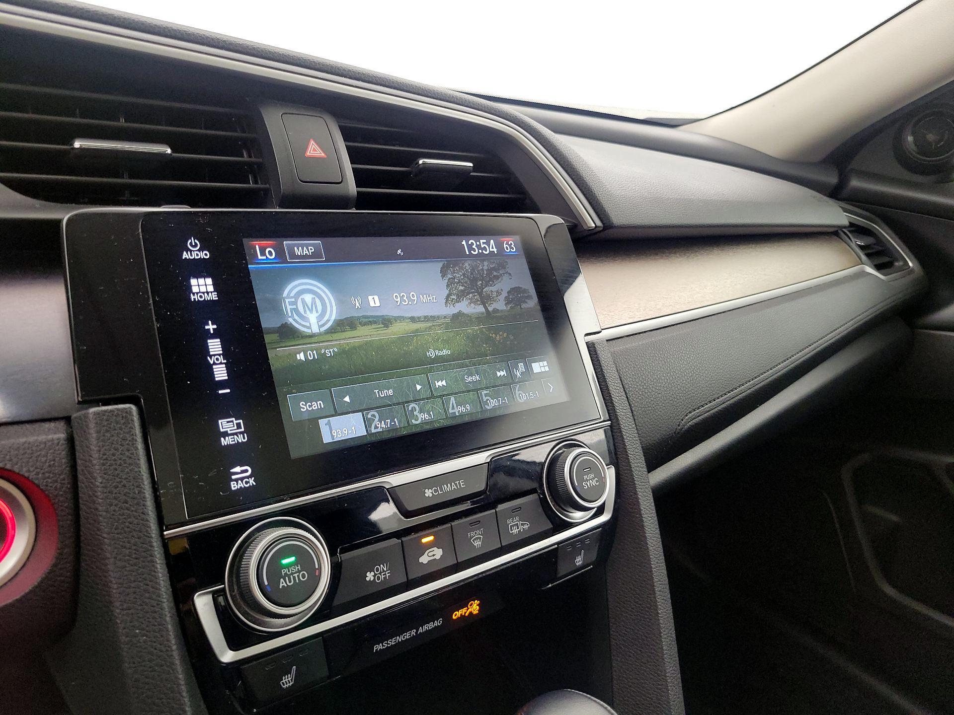 Thumbnail: 2016 Honda Civic - 16