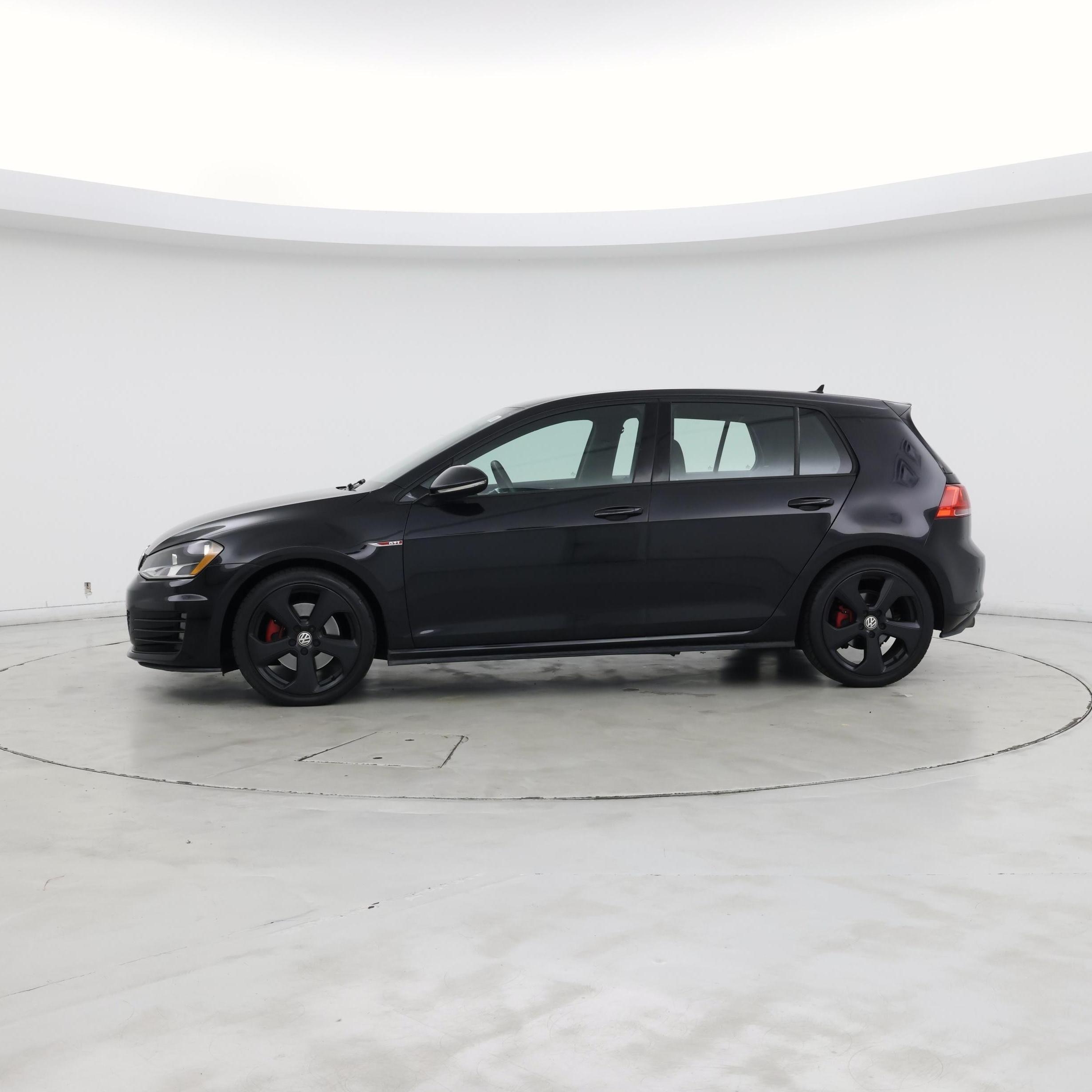 Thumbnail: 2016 Volkswagen Golf - 3