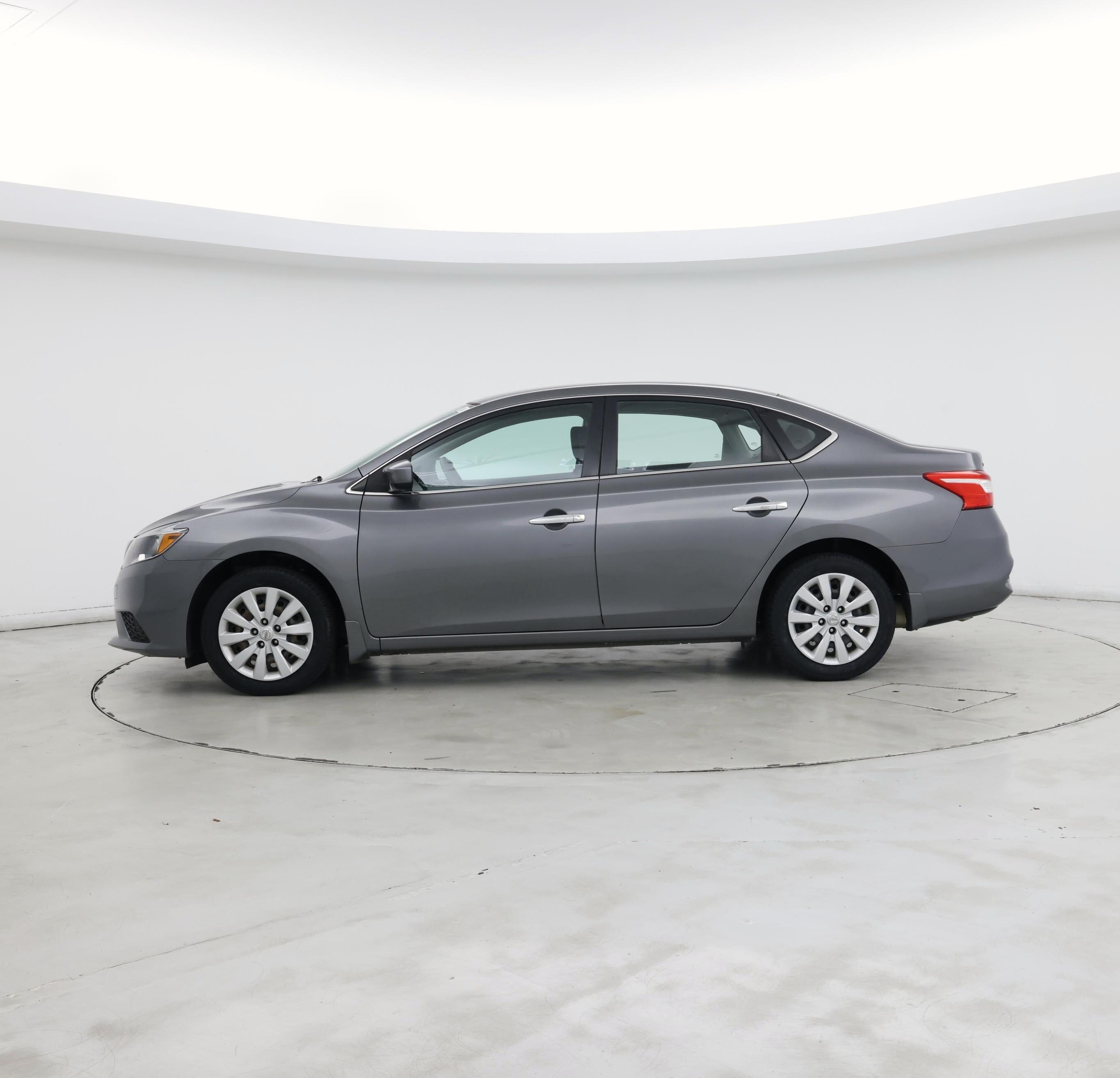 Thumbnail: 2018 Nissan Sentra - 3
