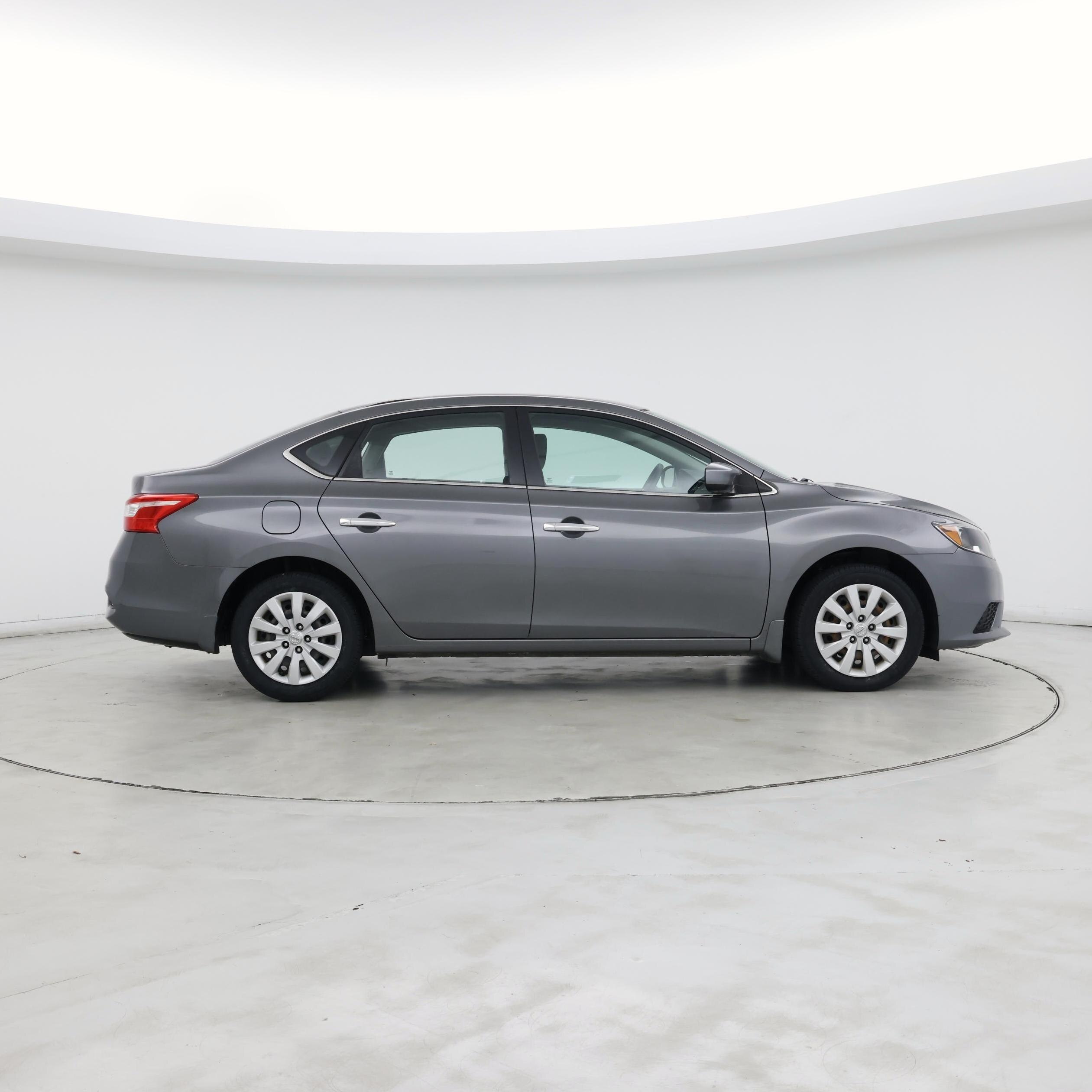 Thumbnail: 2018 Nissan Sentra - 7