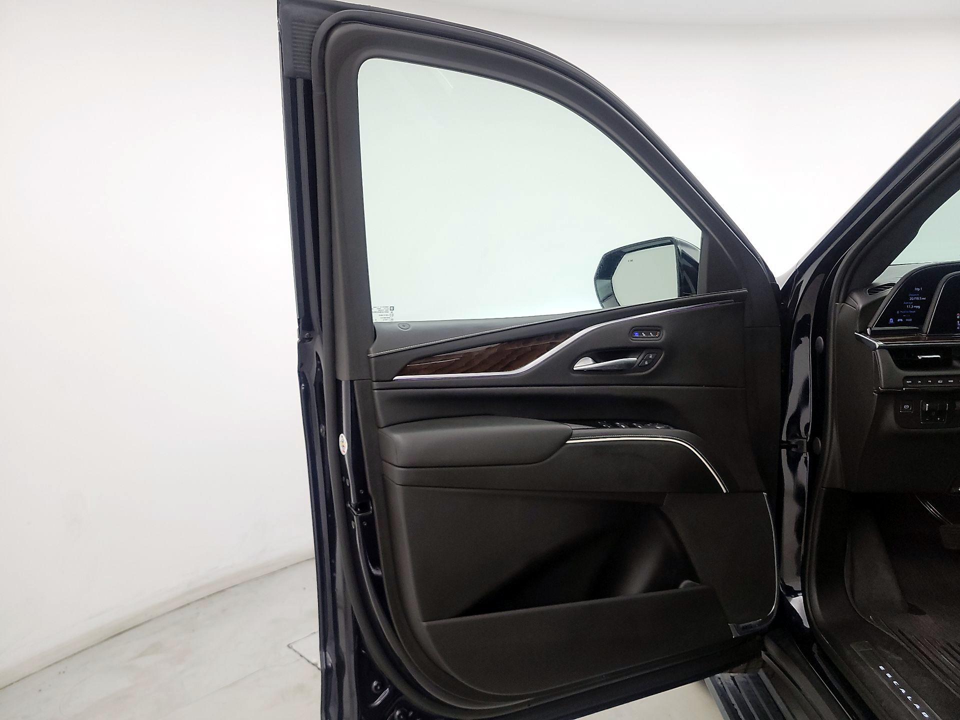 Thumbnail: 2023 Cadillac Escalade - 12