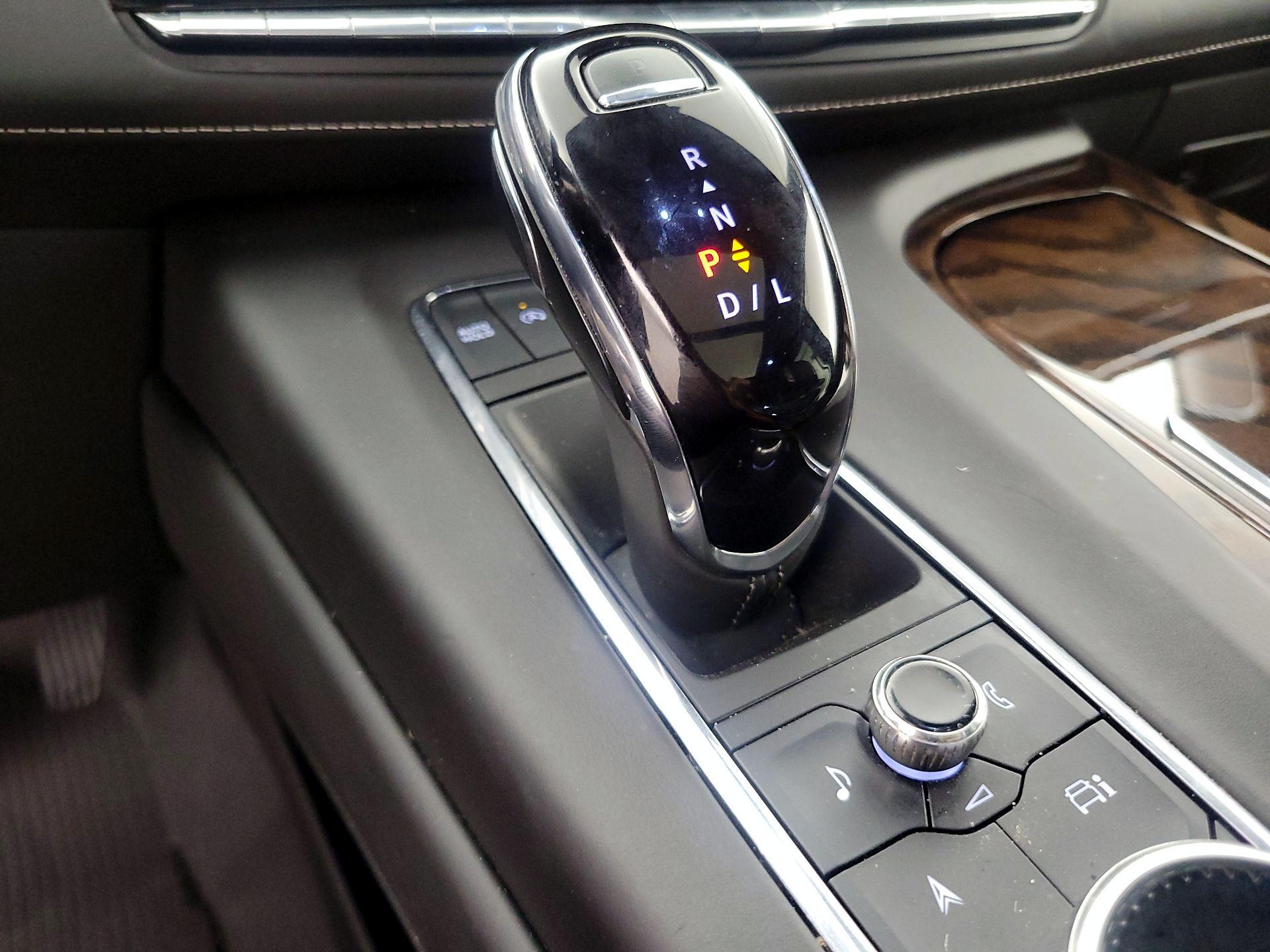 Thumbnail: 2023 Cadillac Escalade - 18