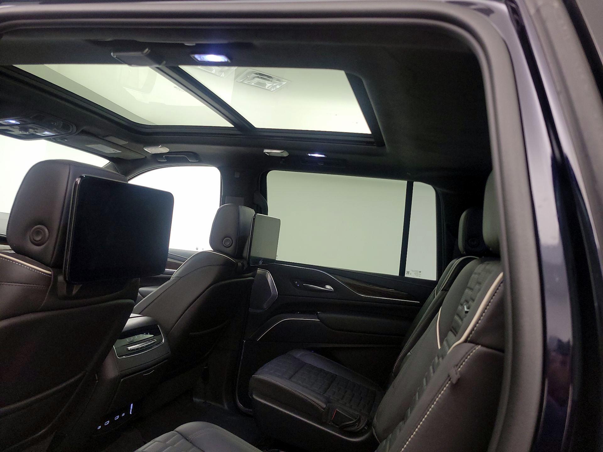 Thumbnail: 2023 Cadillac Escalade - 20