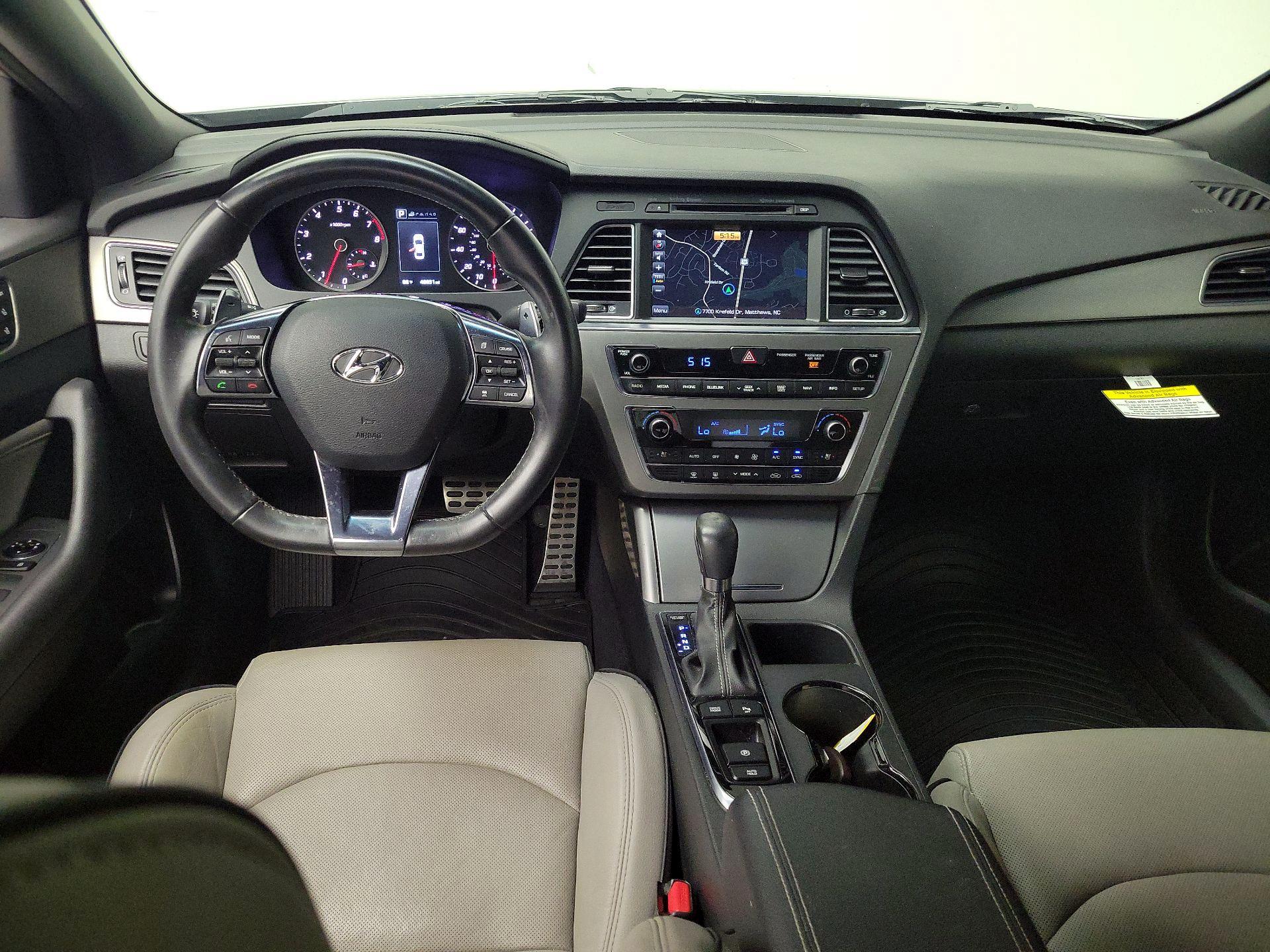 Thumbnail: 2015 Hyundai Sonata - 9