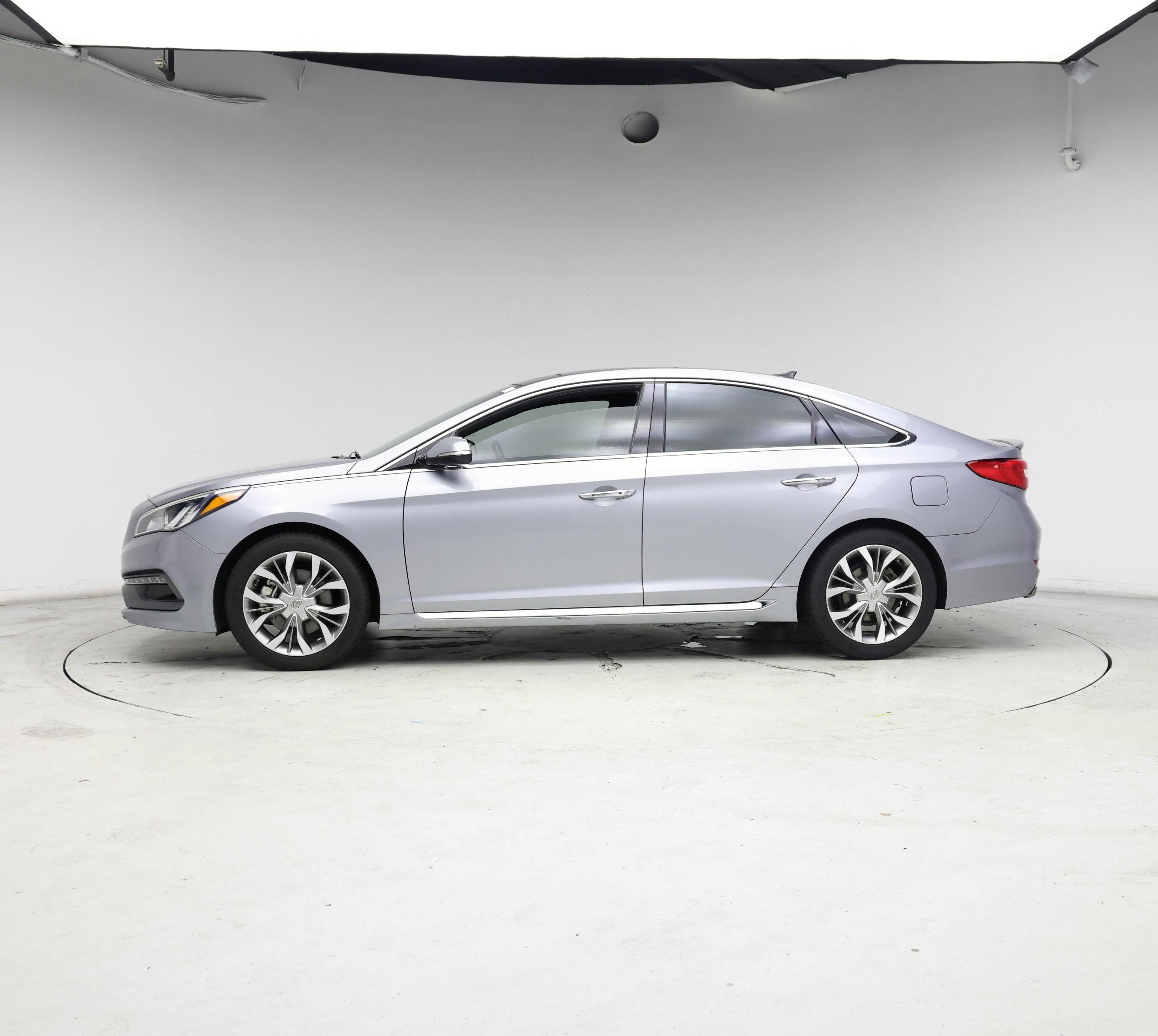 Thumbnail: 2015 Hyundai Sonata - 3