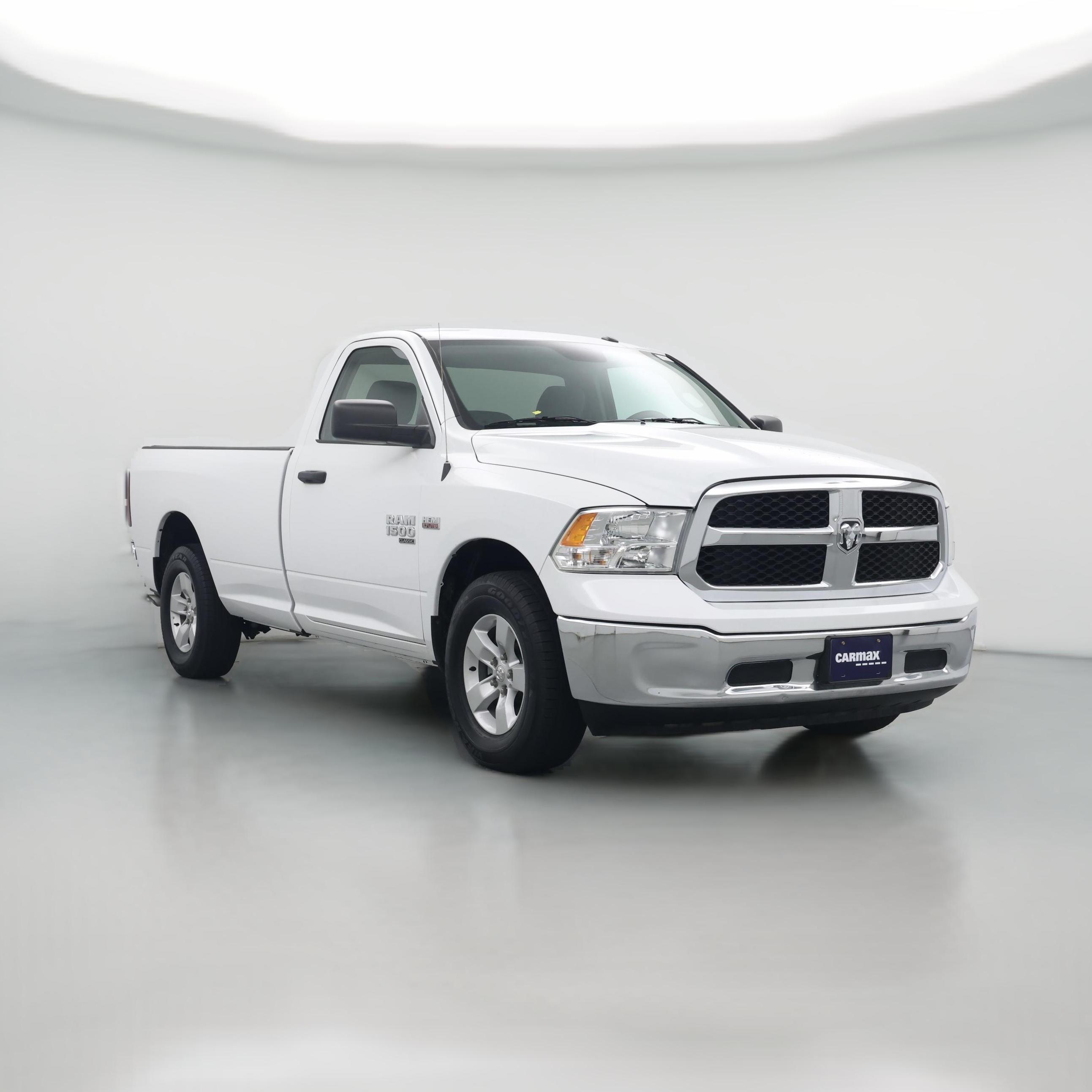 Thumbnail: 2020 RAM 1500 Classic - 1