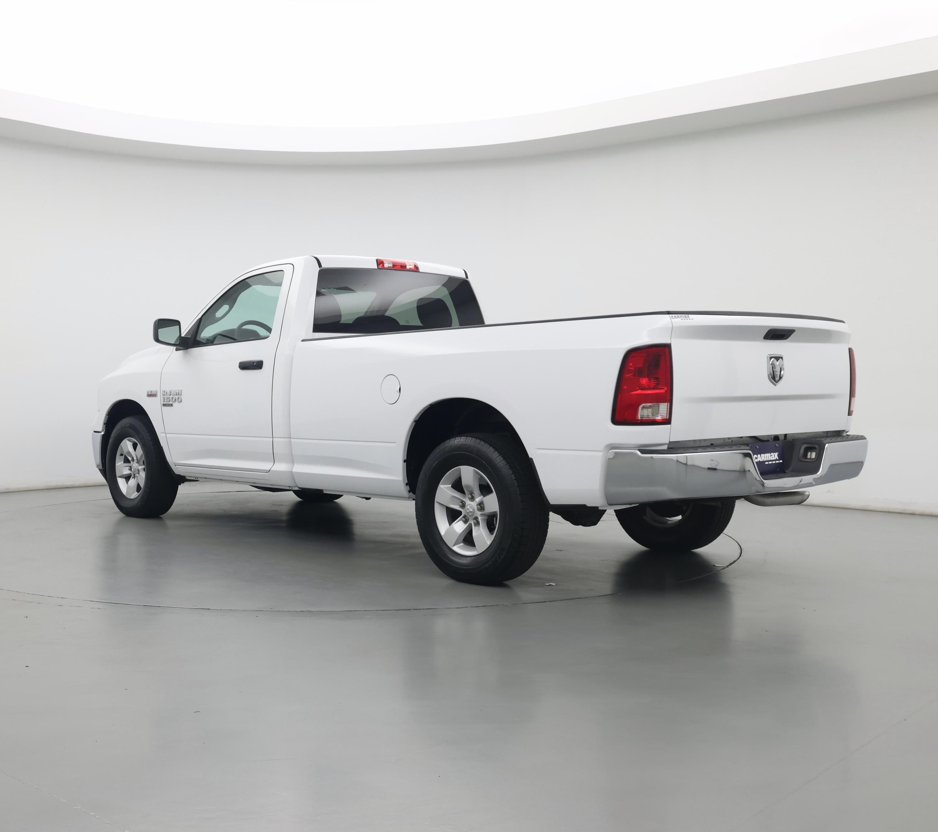 Thumbnail: 2020 RAM 1500 Classic - 2