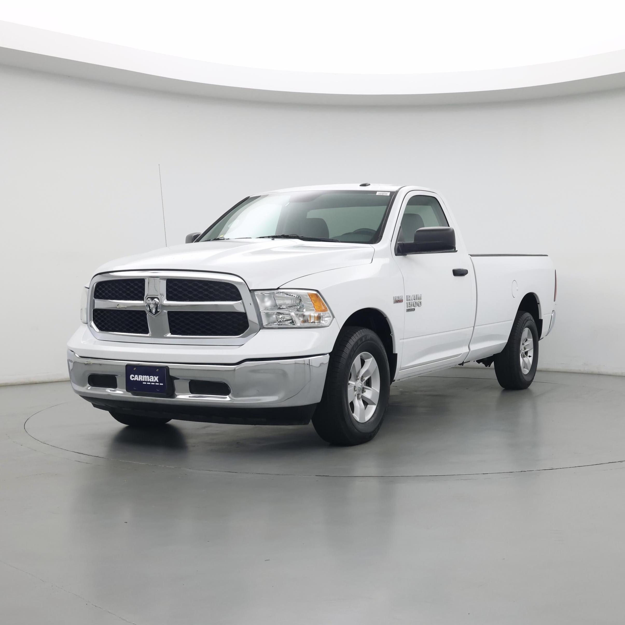 Thumbnail: 2020 RAM 1500 Classic - 4