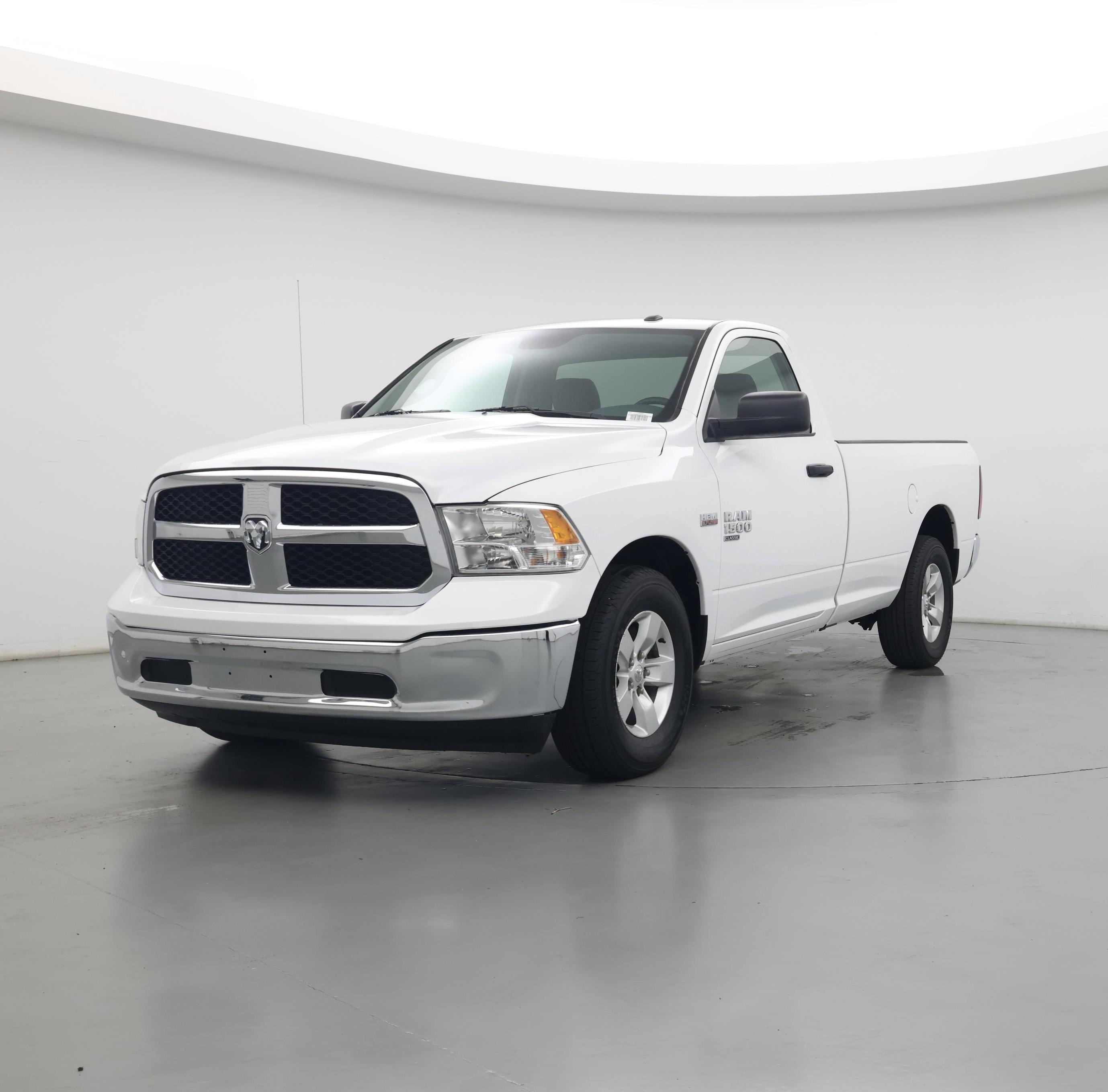 Thumbnail: 2020 RAM 1500 Classic - 4