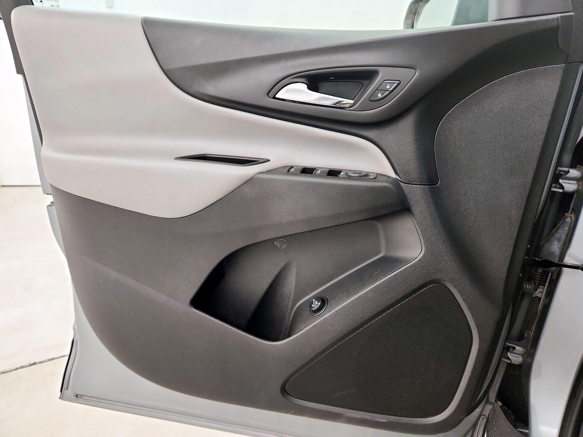 Thumbnail: 2023 Chevrolet Equinox - 12