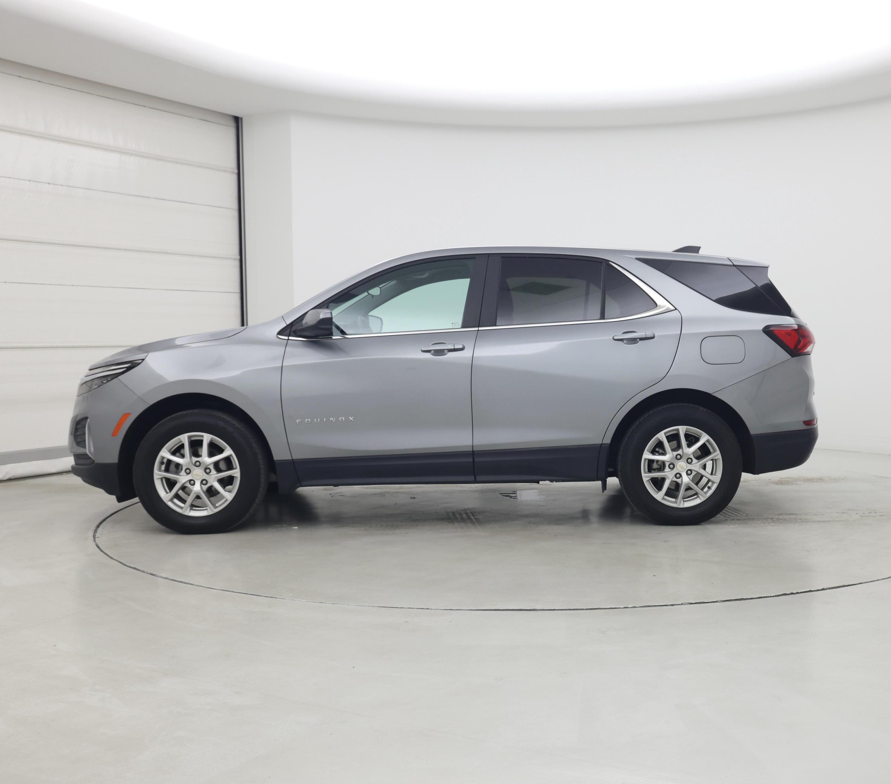 Thumbnail: 2023 Chevrolet Equinox - 3