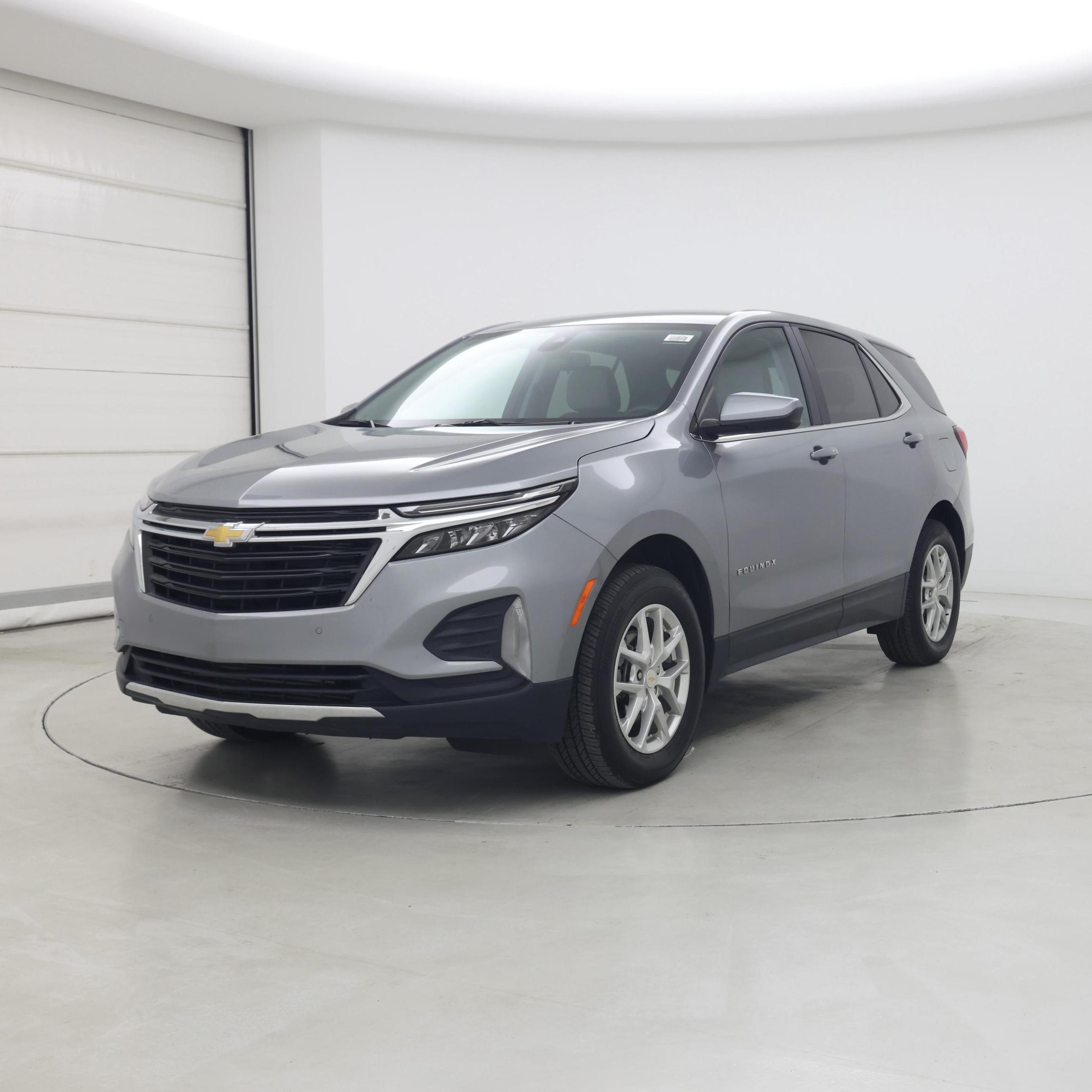 Thumbnail: 2023 Chevrolet Equinox - 4