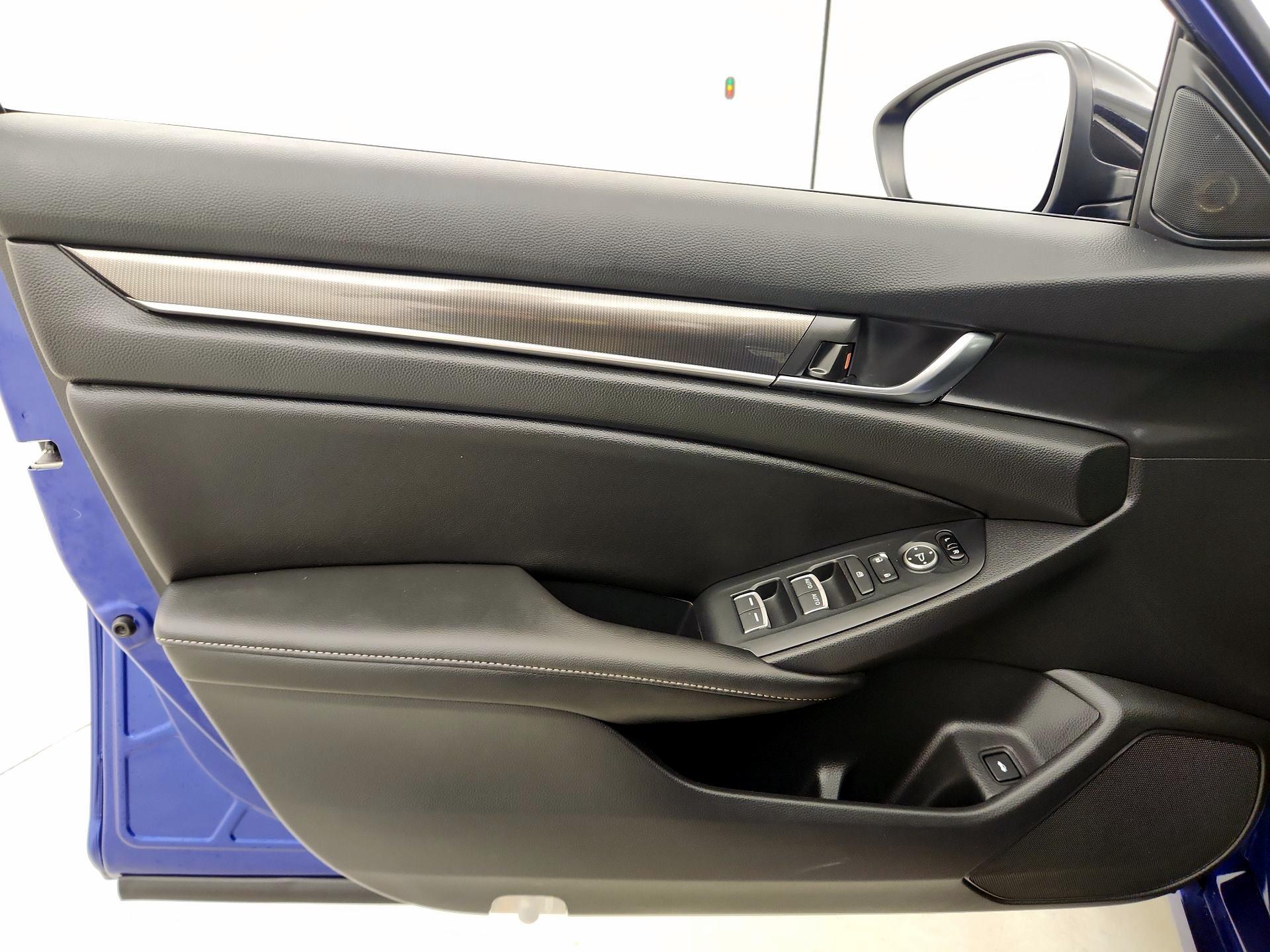 Thumbnail: 2022 Honda Accord - 12