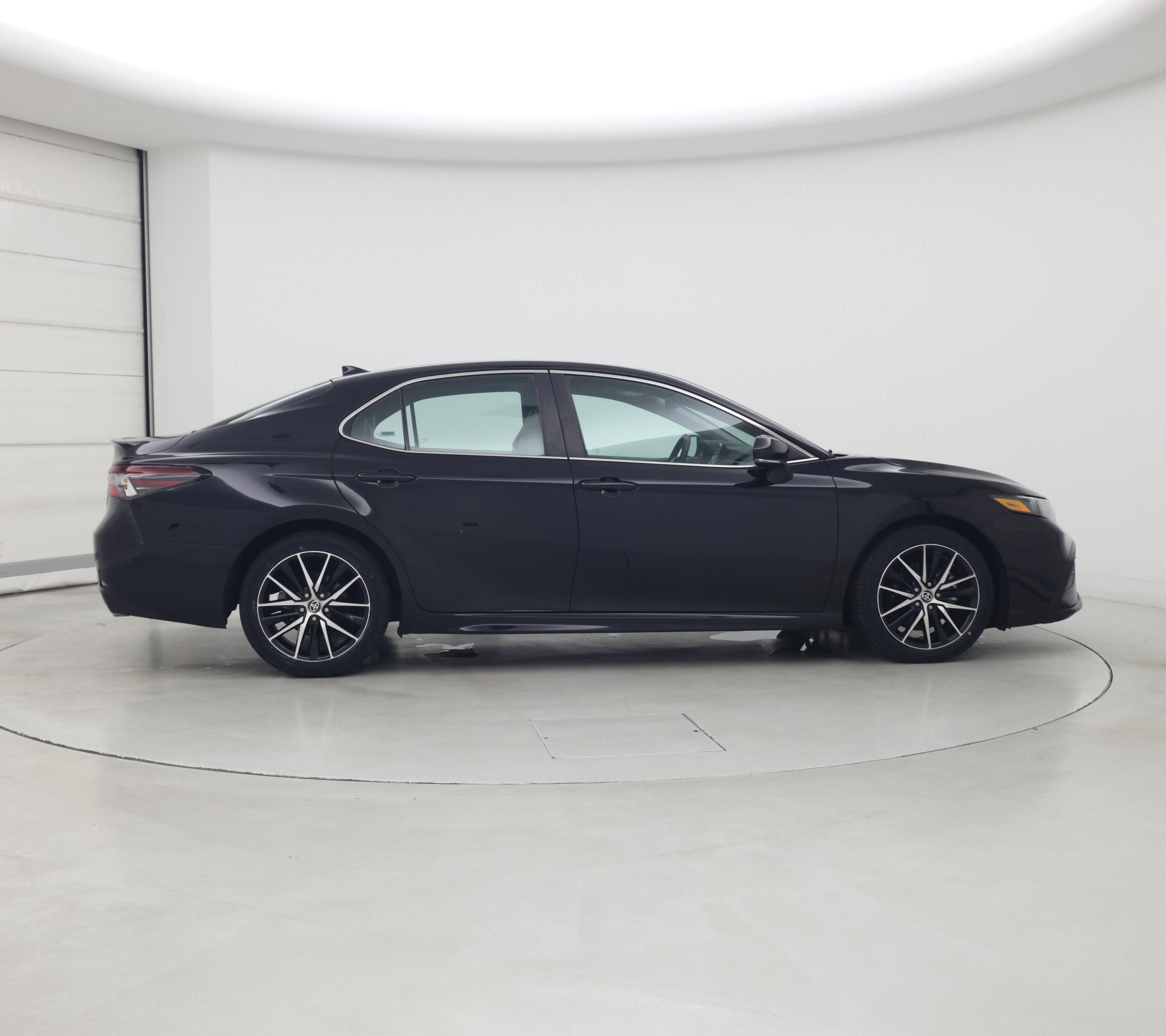 Thumbnail: 2023 Toyota Camry - 7
