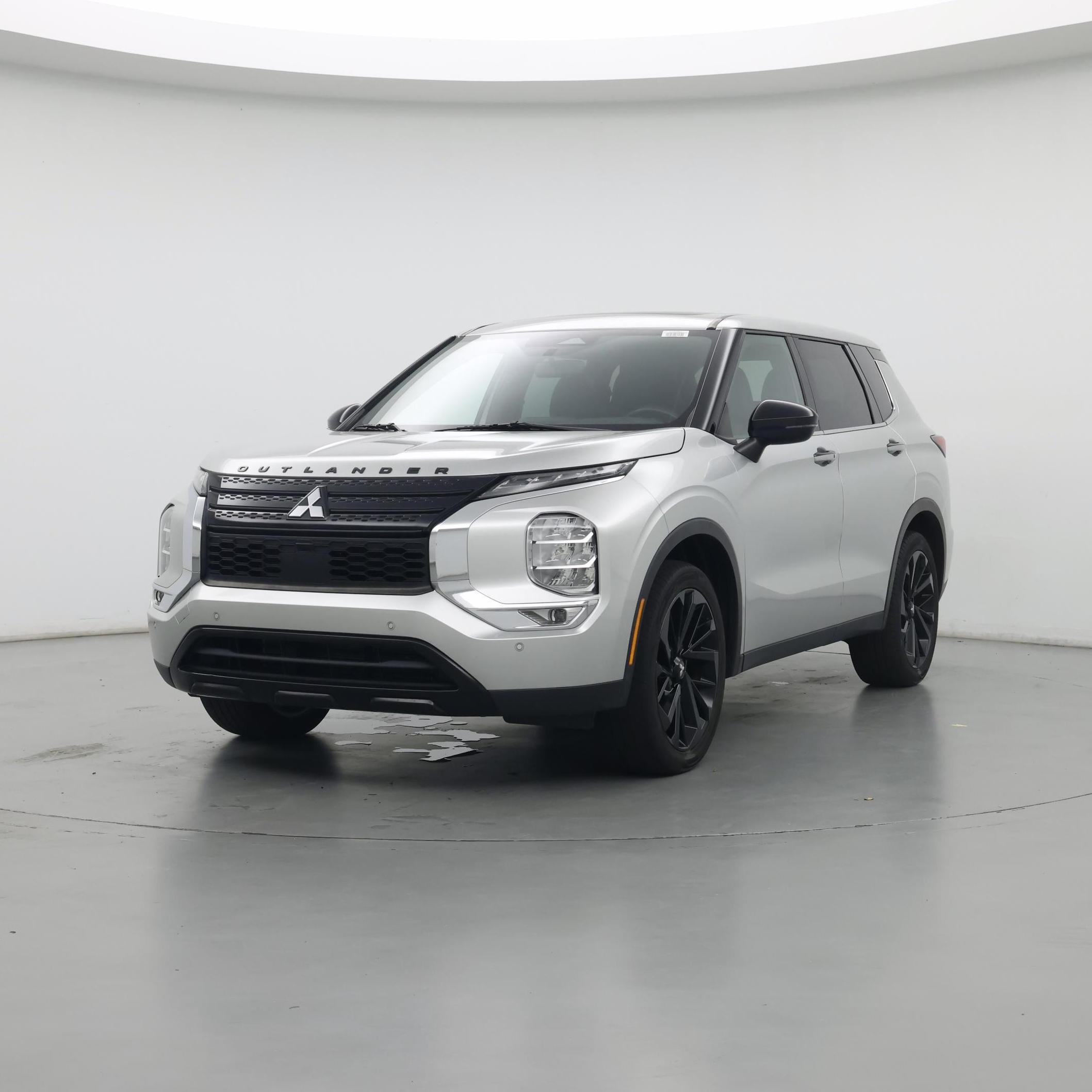 Thumbnail: 2022 Mitsubishi Outlander - 4