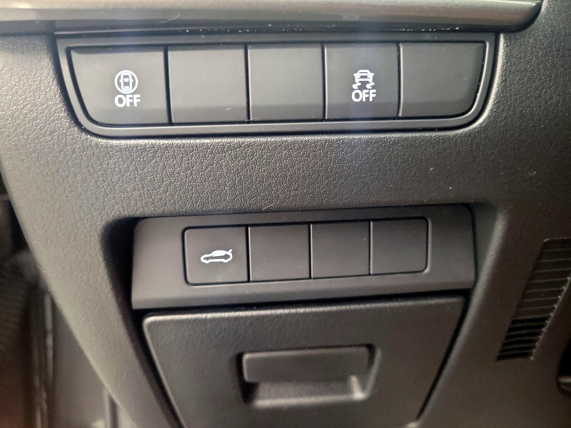 Thumbnail: 2023 Mazda Mazda3 - 13