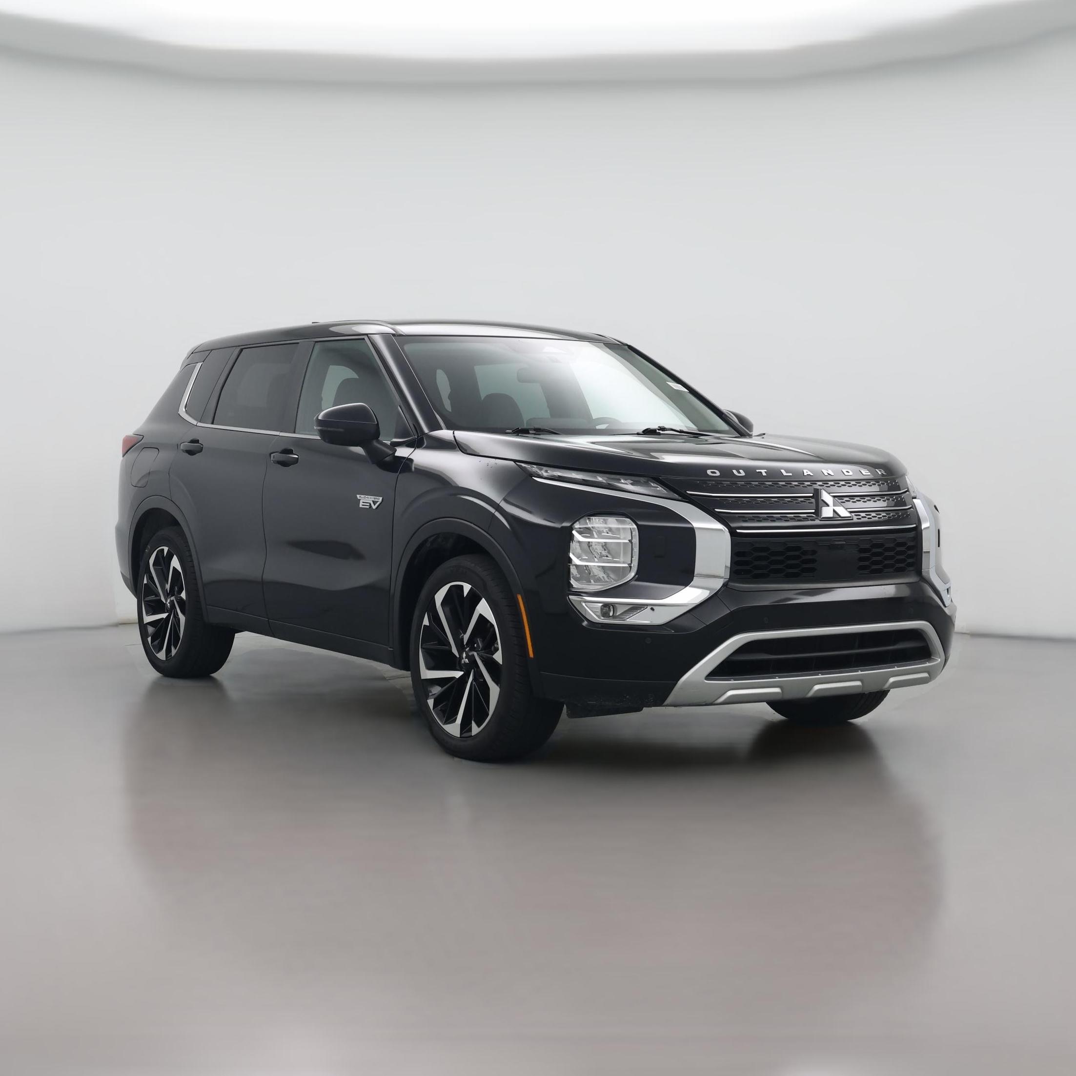 Thumbnail: 2023 Mitsubishi Outlander - 1