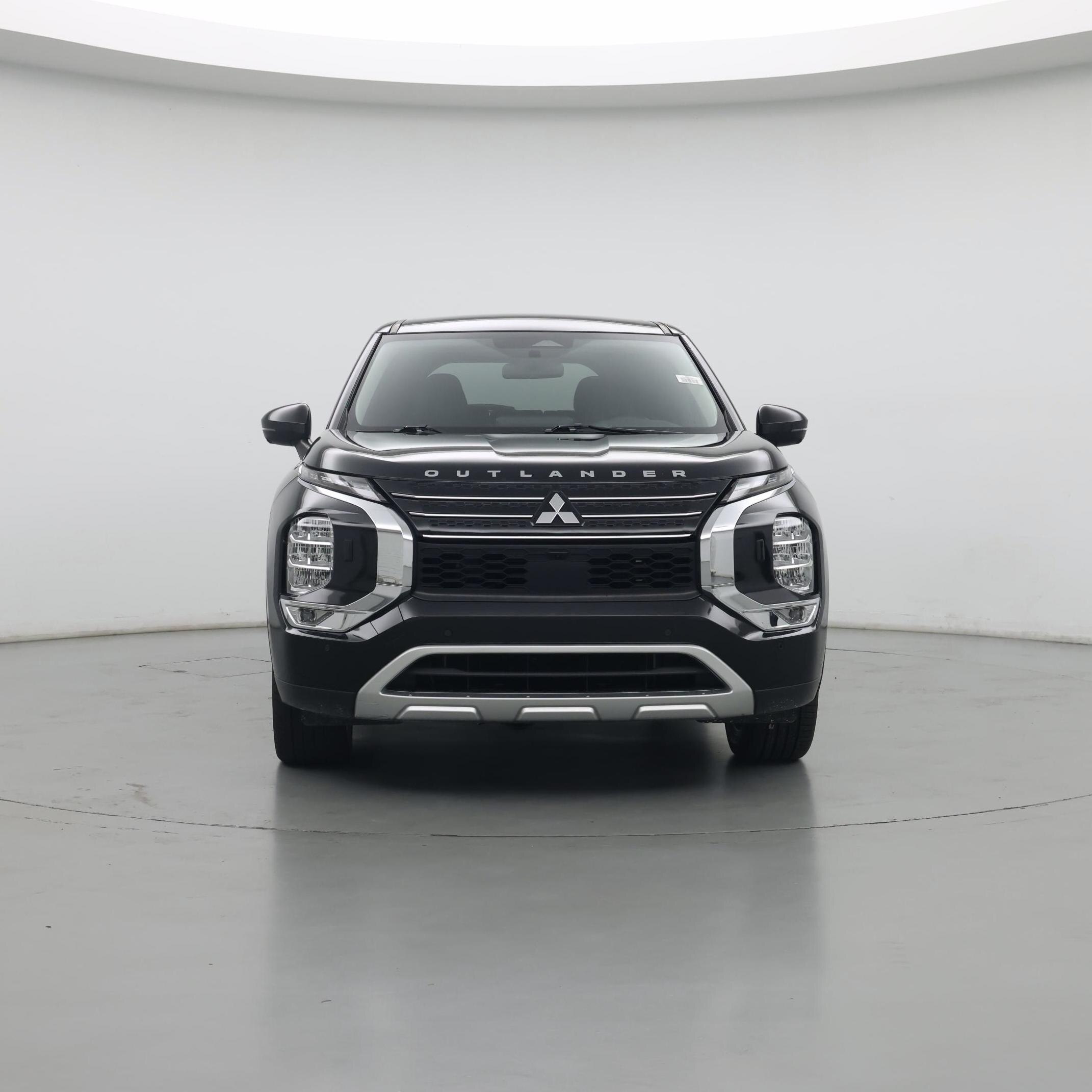 Thumbnail: 2023 Mitsubishi Outlander - 5