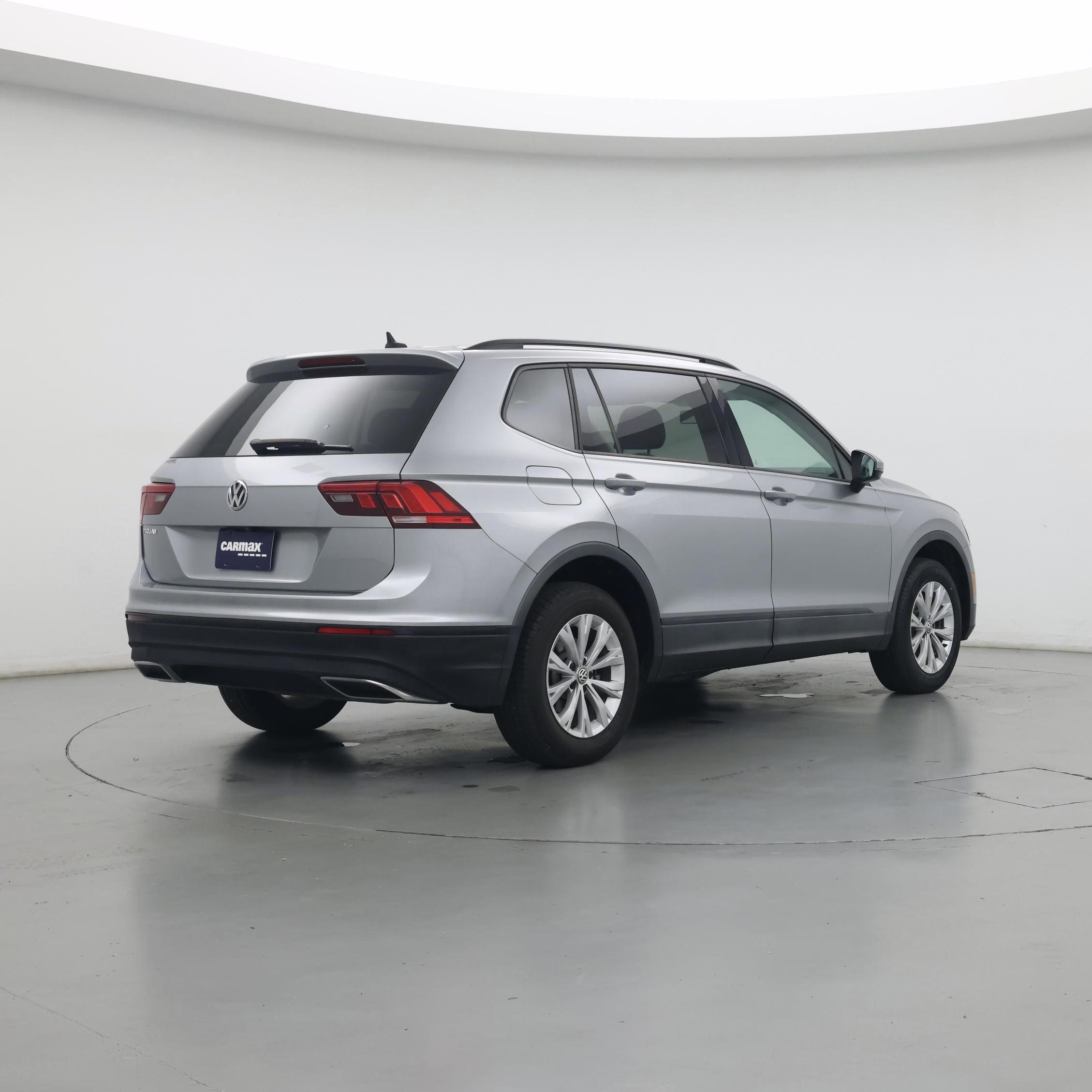 Thumbnail: 2020 Volkswagen Tiguan - 8
