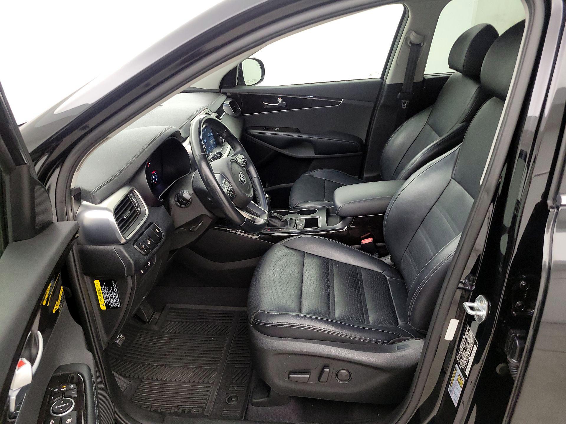 Thumbnail: 2018 Kia Sorento - 11