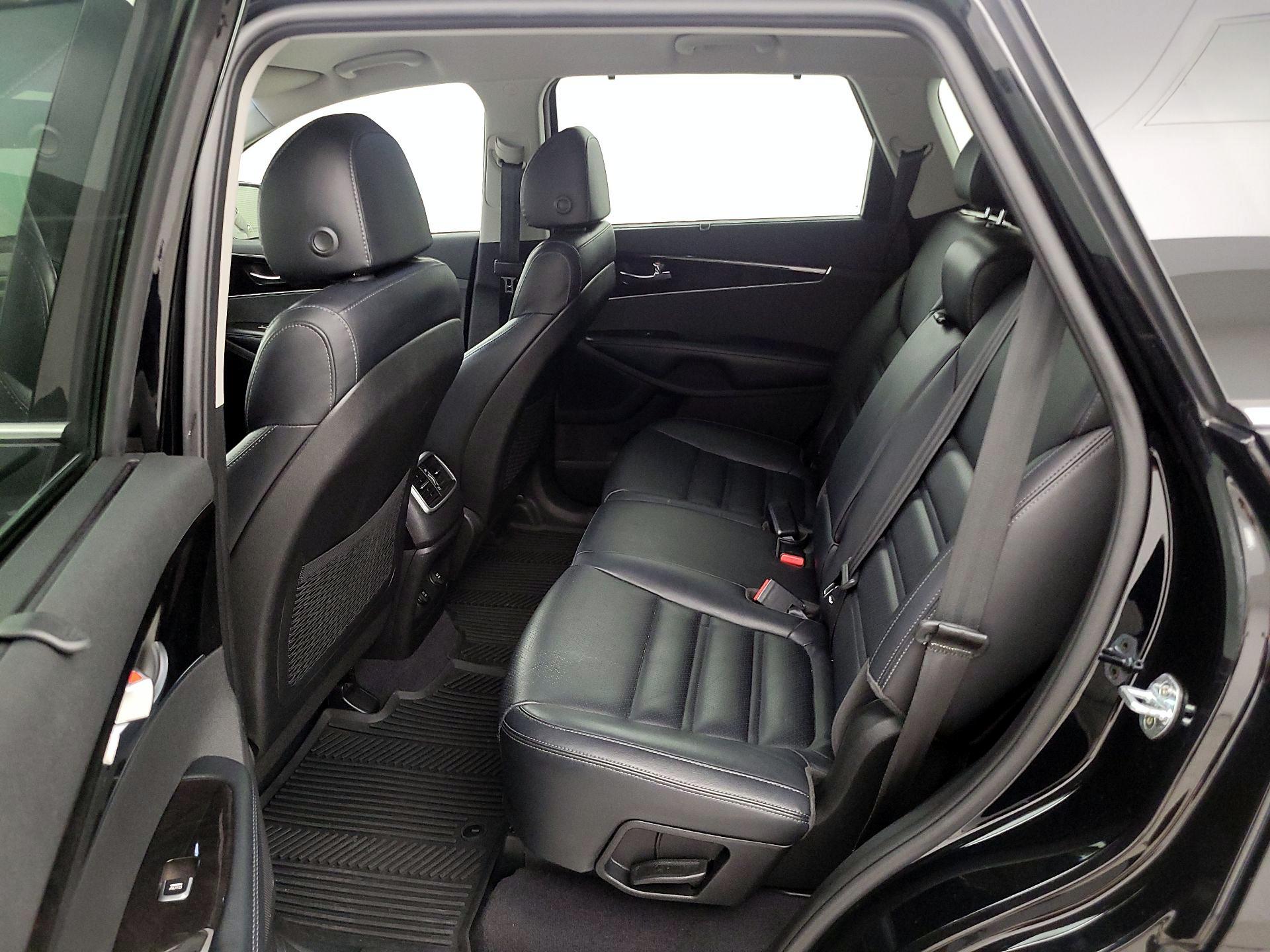 Thumbnail: 2018 Kia Sorento - 19