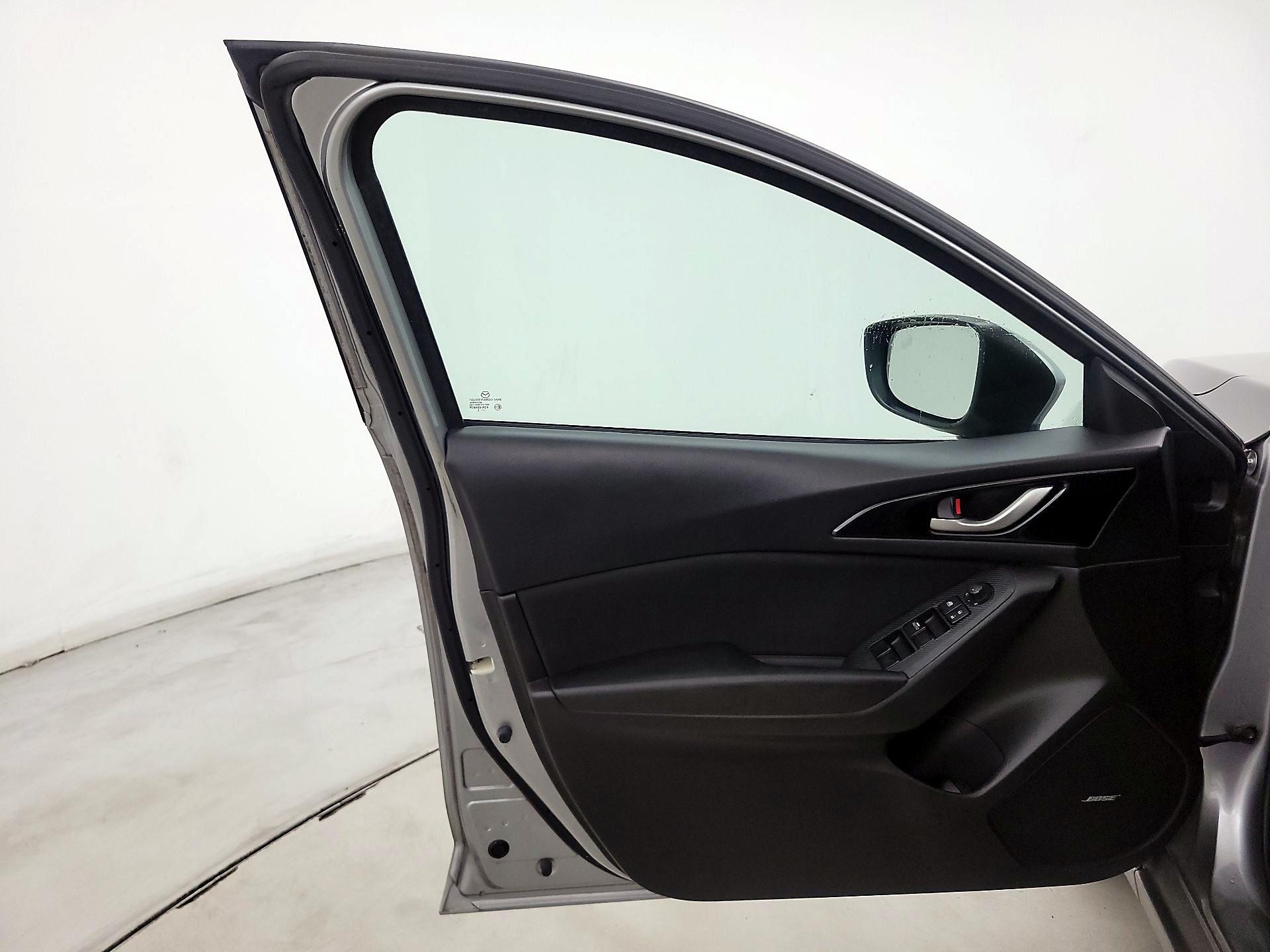 Thumbnail: 2015 Mazda Mazda3 - 12