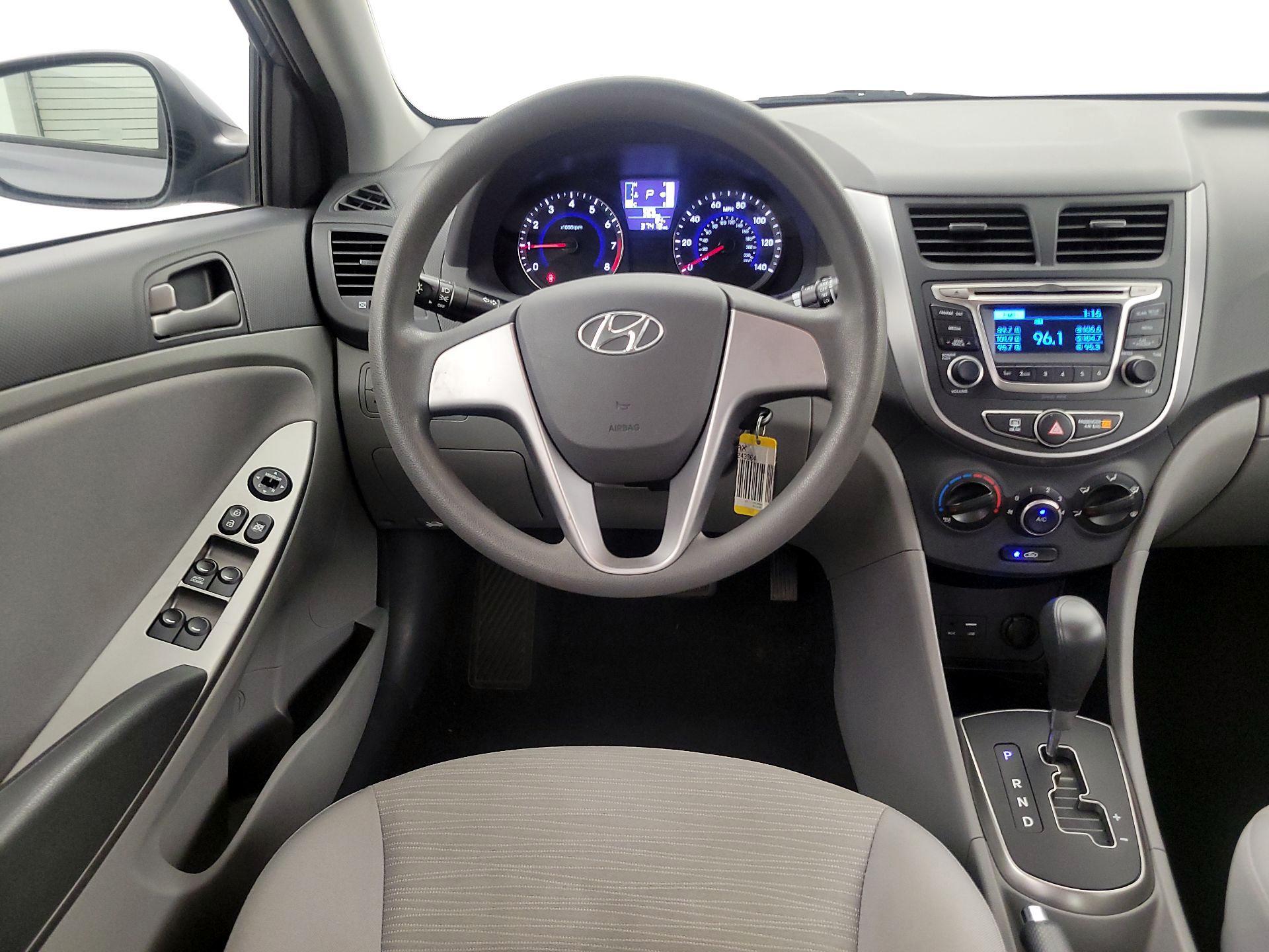Thumbnail: 2017 Hyundai Accent - 10