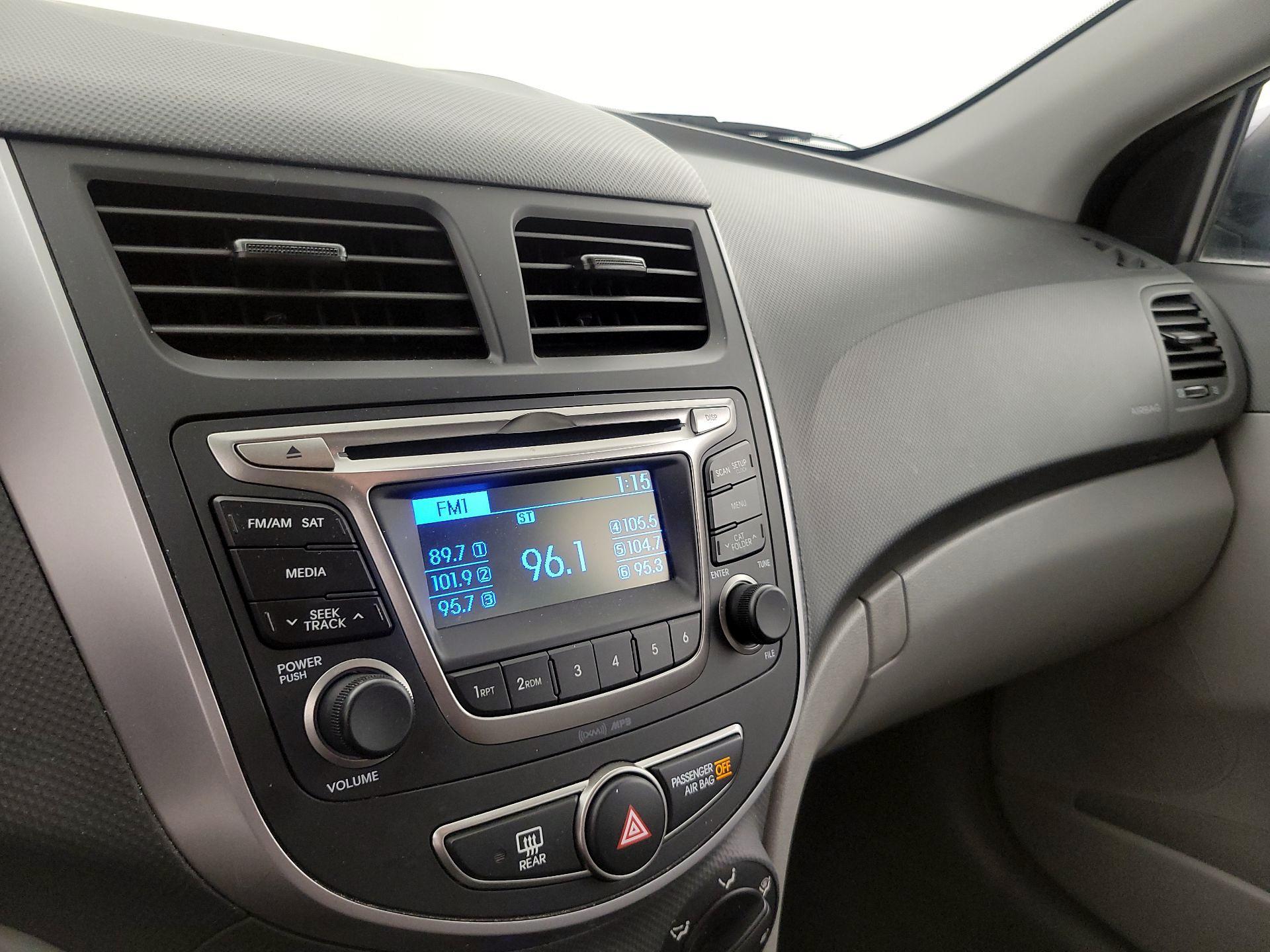 Thumbnail: 2017 Hyundai Accent - 14