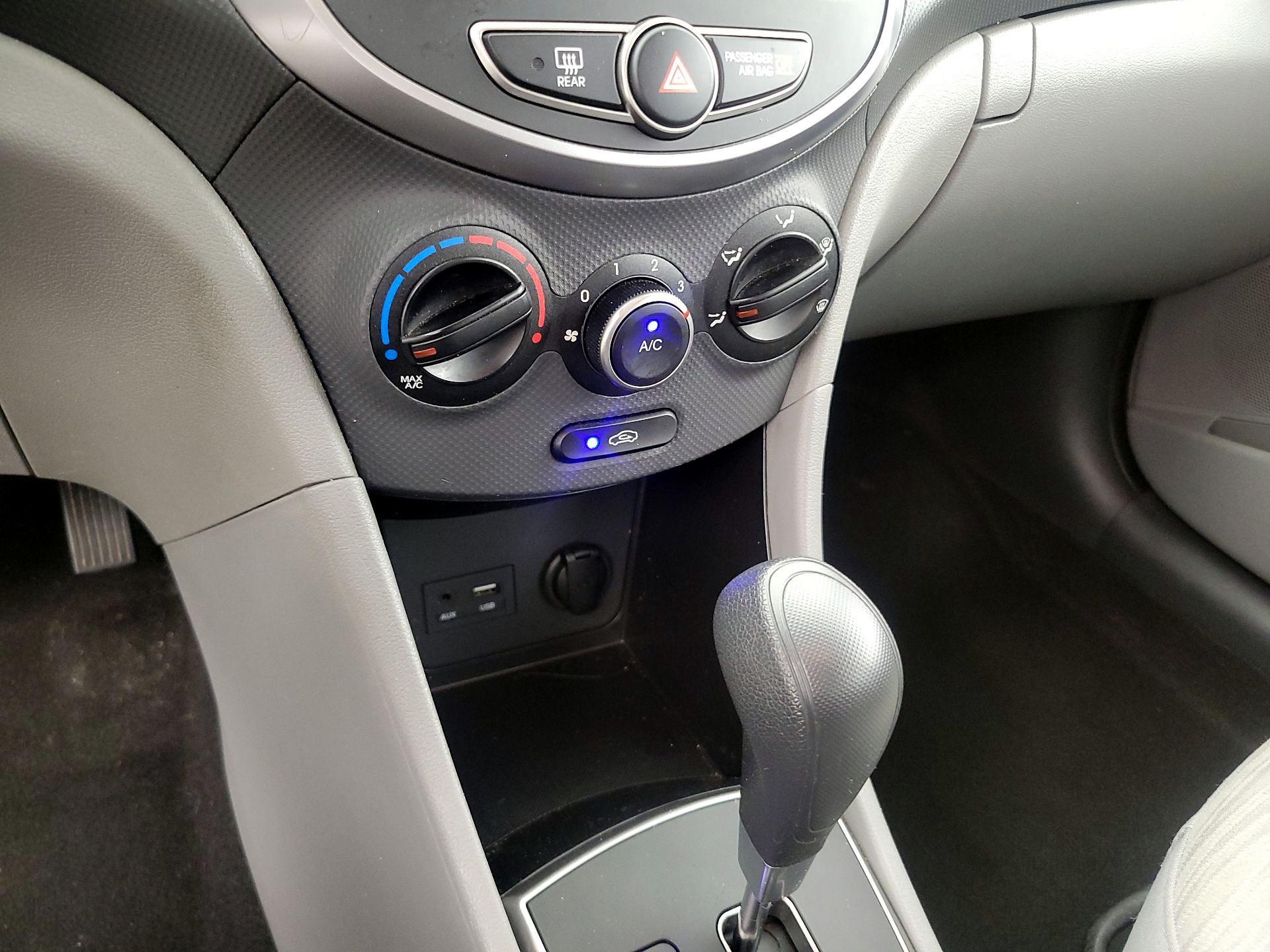 Thumbnail: 2017 Hyundai Accent - 15