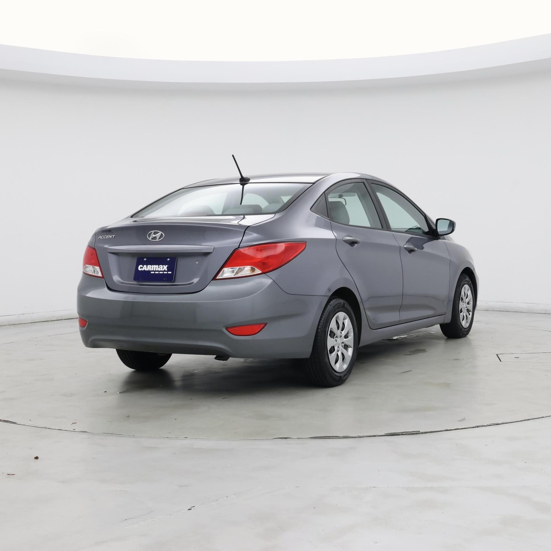 Thumbnail: 2017 Hyundai Accent - 8
