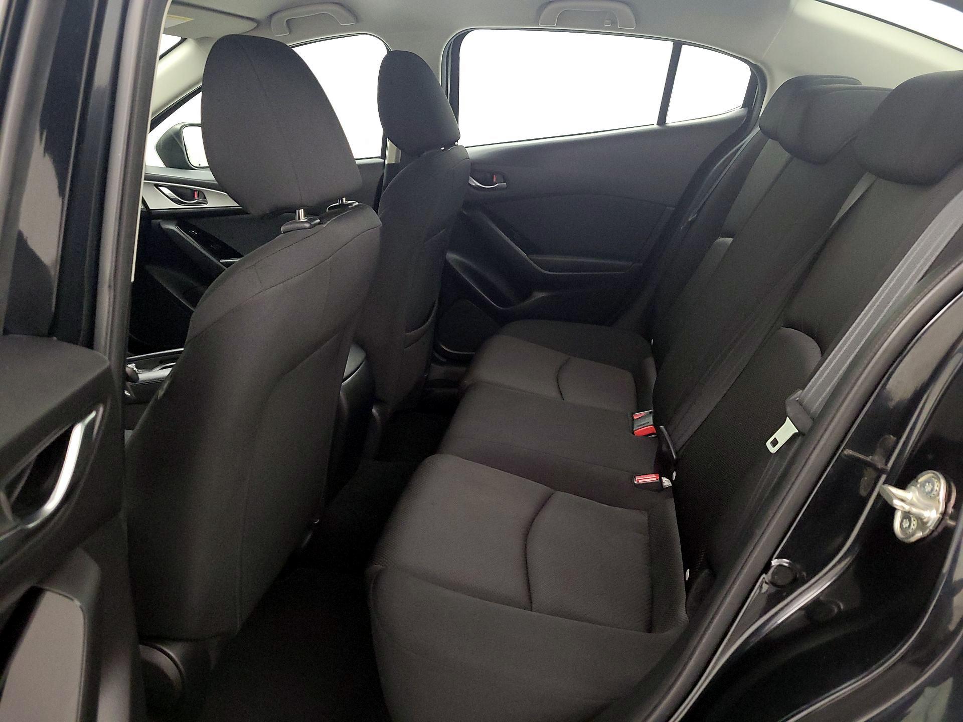 Thumbnail: 2018 Mazda Mazda3 - 19