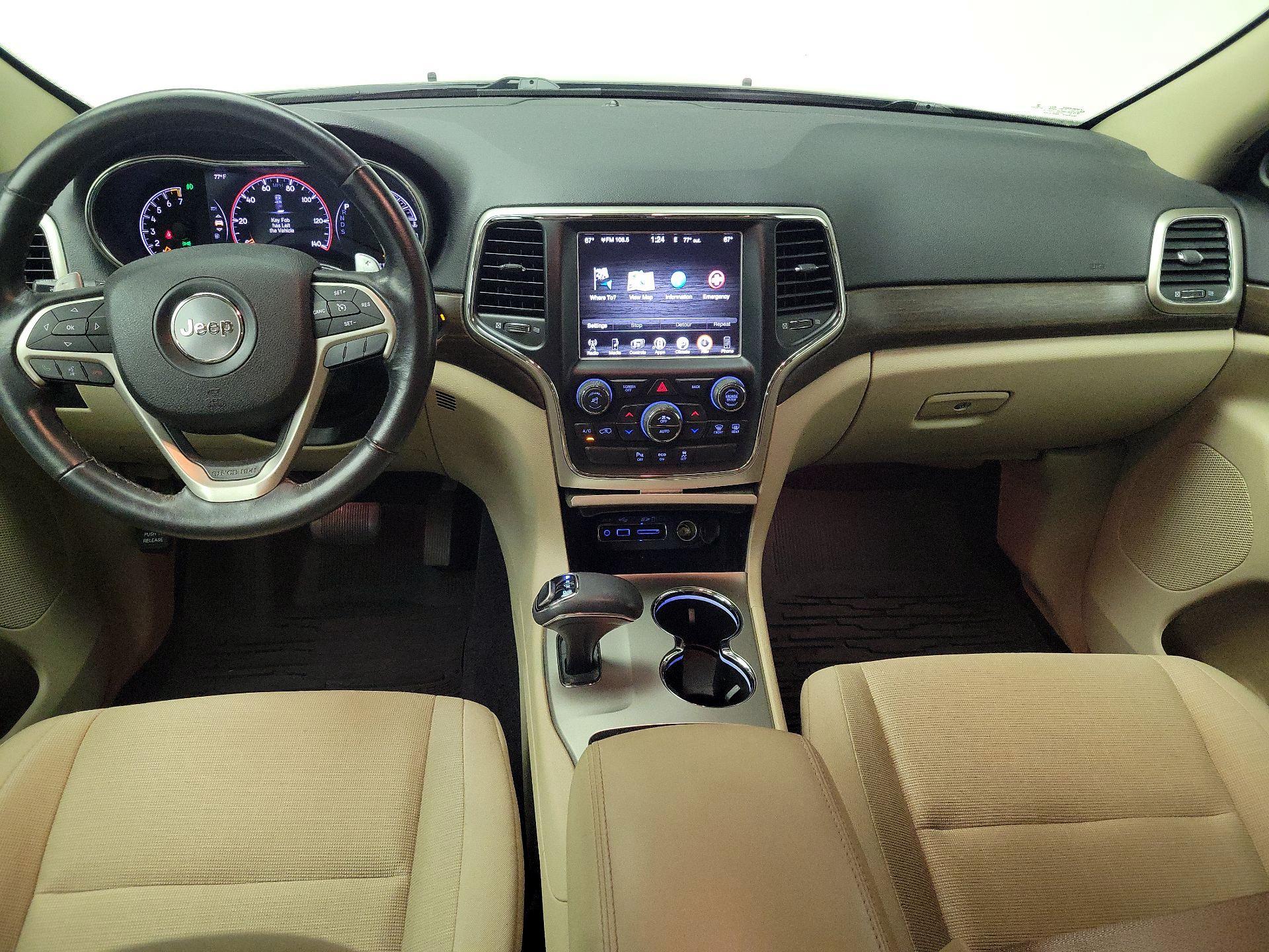 Thumbnail: 2015 Jeep Grand Cherokee - 9