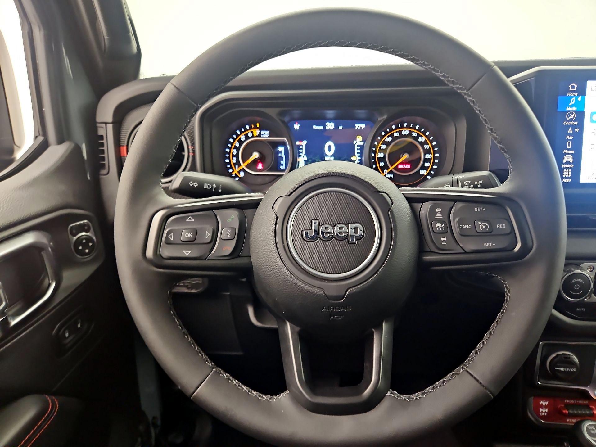Thumbnail: 2025 Jeep Gladiator - 10