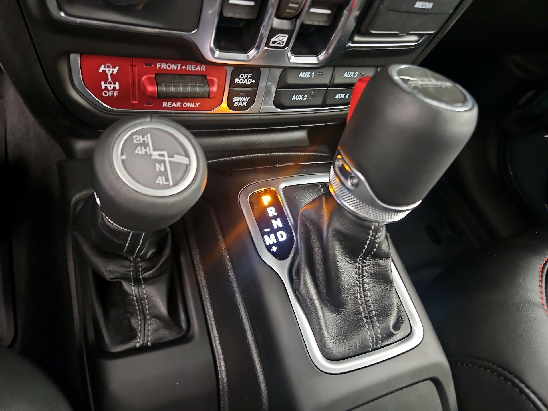 Thumbnail: 2025 Jeep Gladiator - 18
