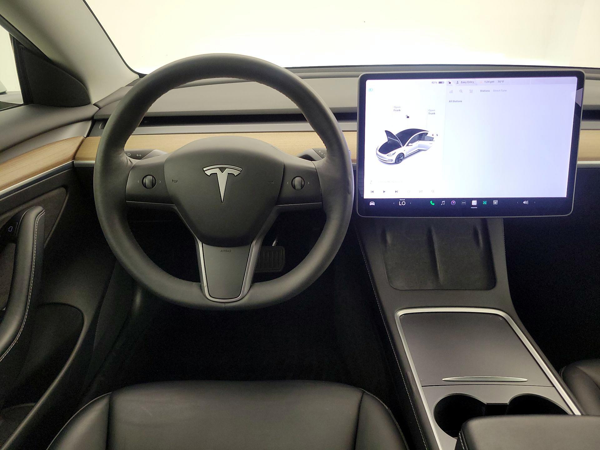 Thumbnail: 2021 Tesla Model 3 - 10