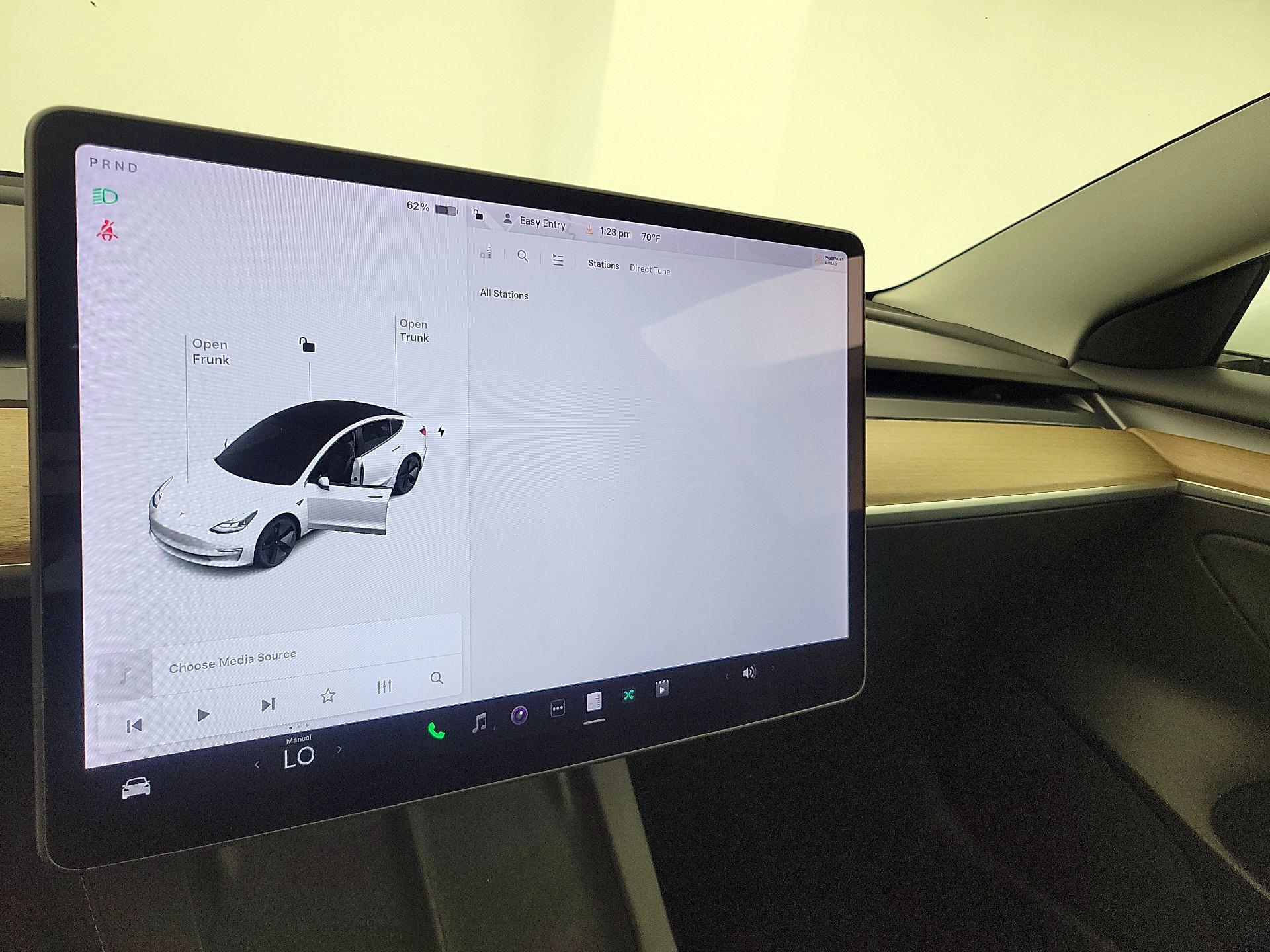 Thumbnail: 2021 Tesla Model 3 - 15