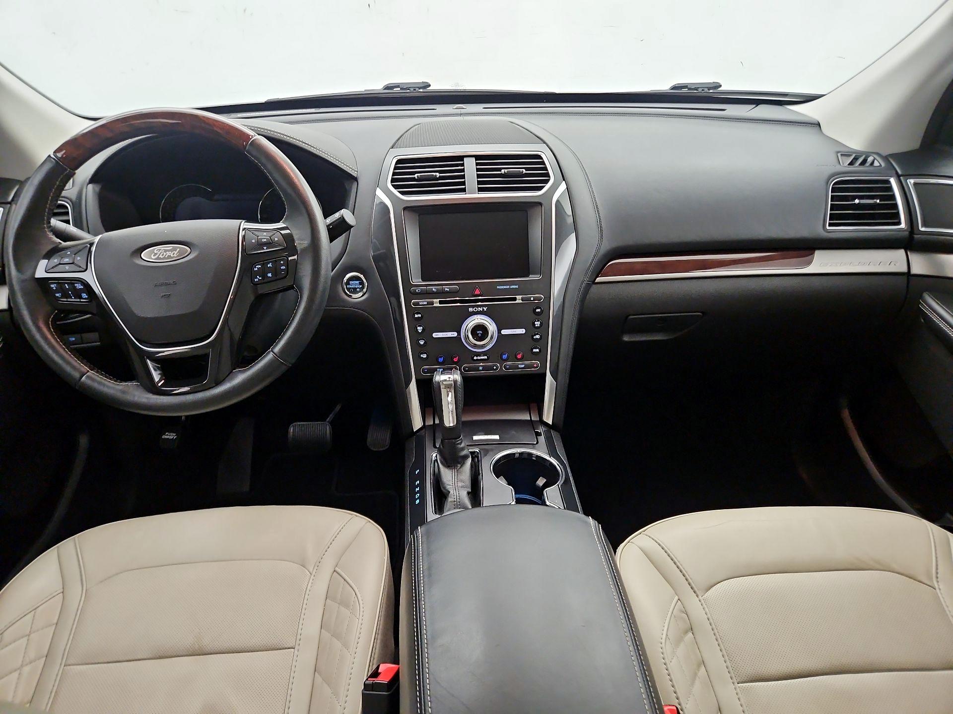 Thumbnail: 2017 Ford Explorer - 9