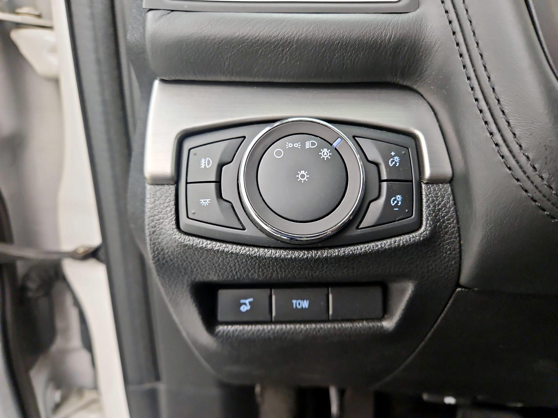 Thumbnail: 2017 Ford Explorer - 13