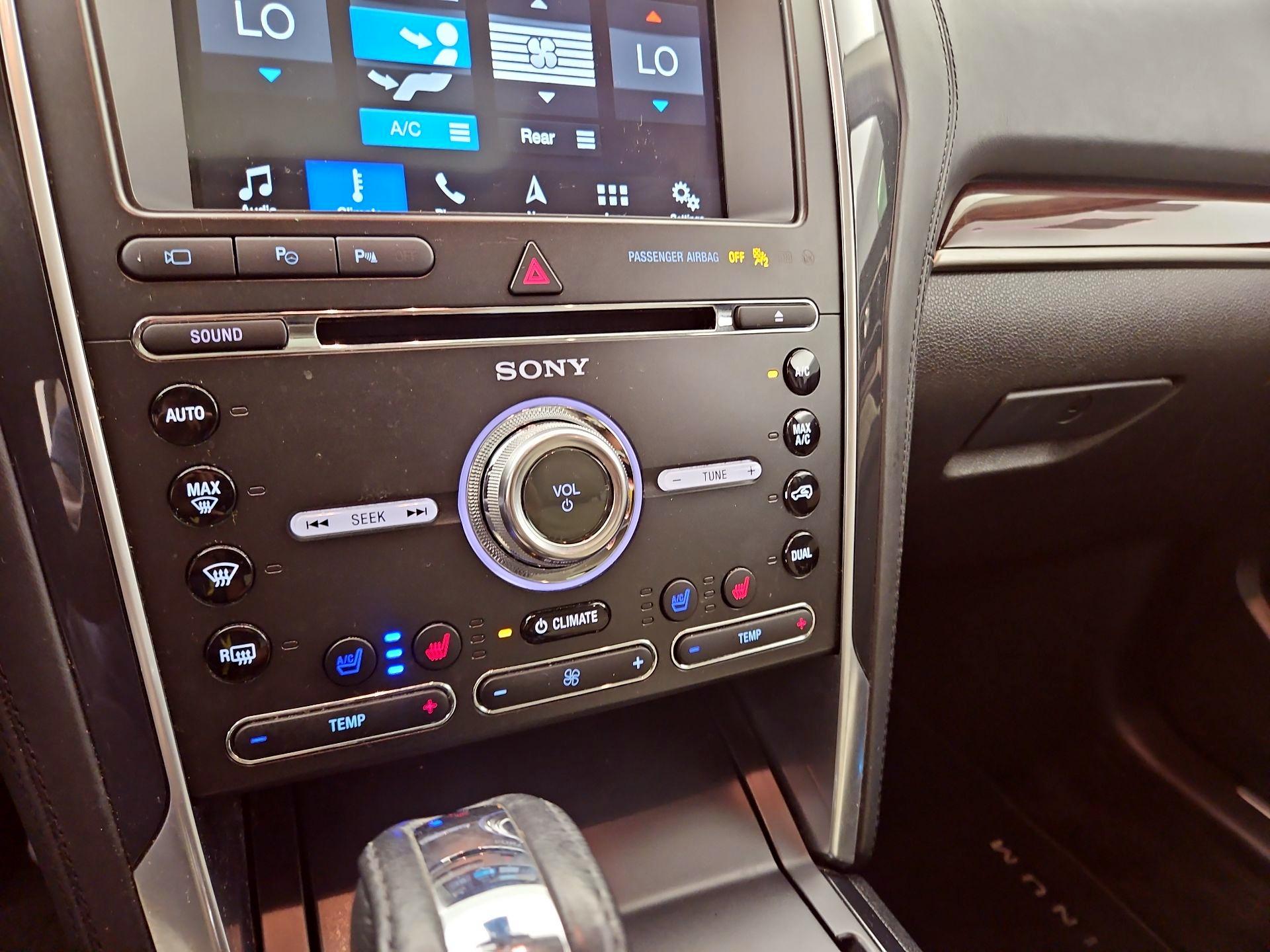 Thumbnail: 2017 Ford Explorer - 16