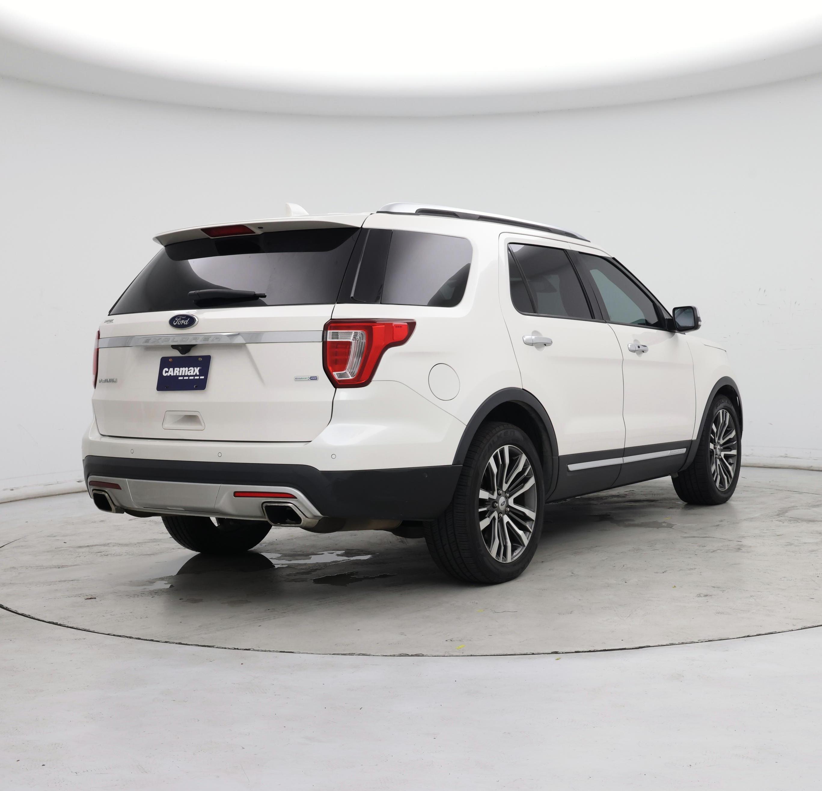 Thumbnail: 2017 Ford Explorer - 8