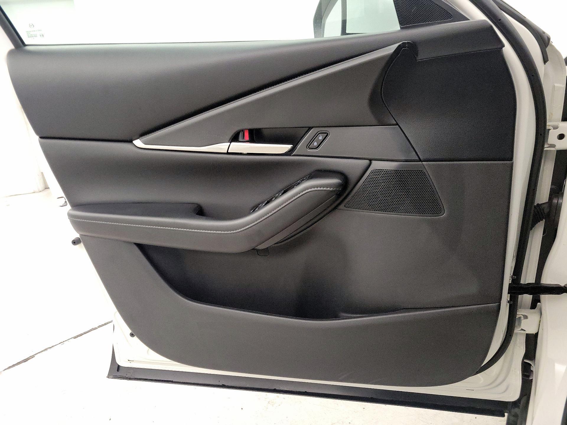 Thumbnail: 2025 Mazda CX-30 - 12