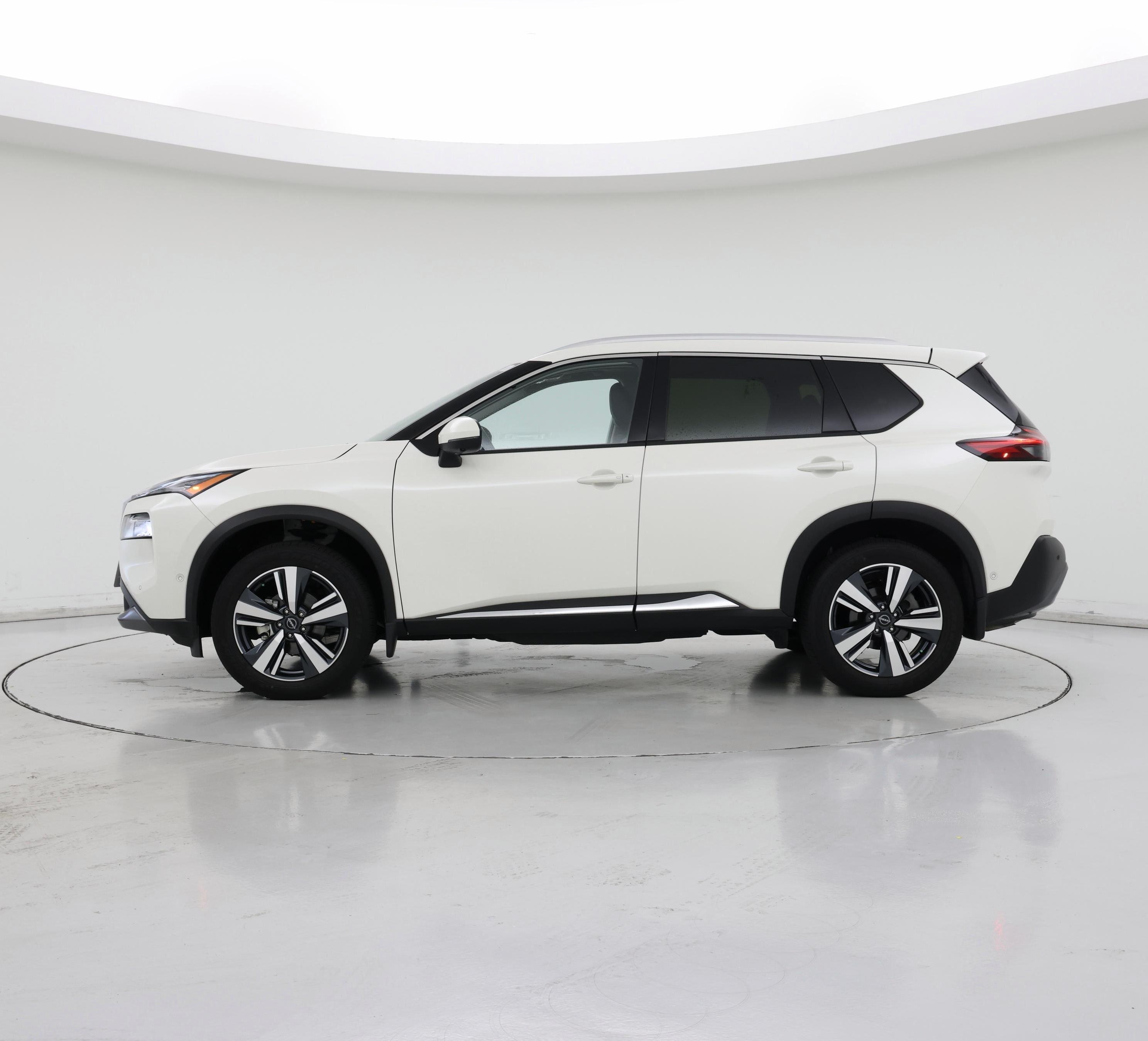 Thumbnail: 2023 Nissan Rogue - 3