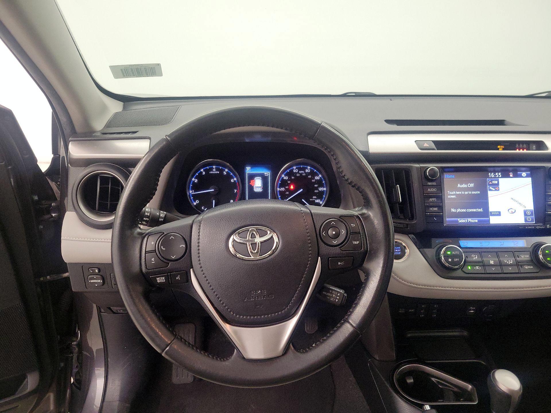 Thumbnail: 2017 Toyota RAV4 - 10
